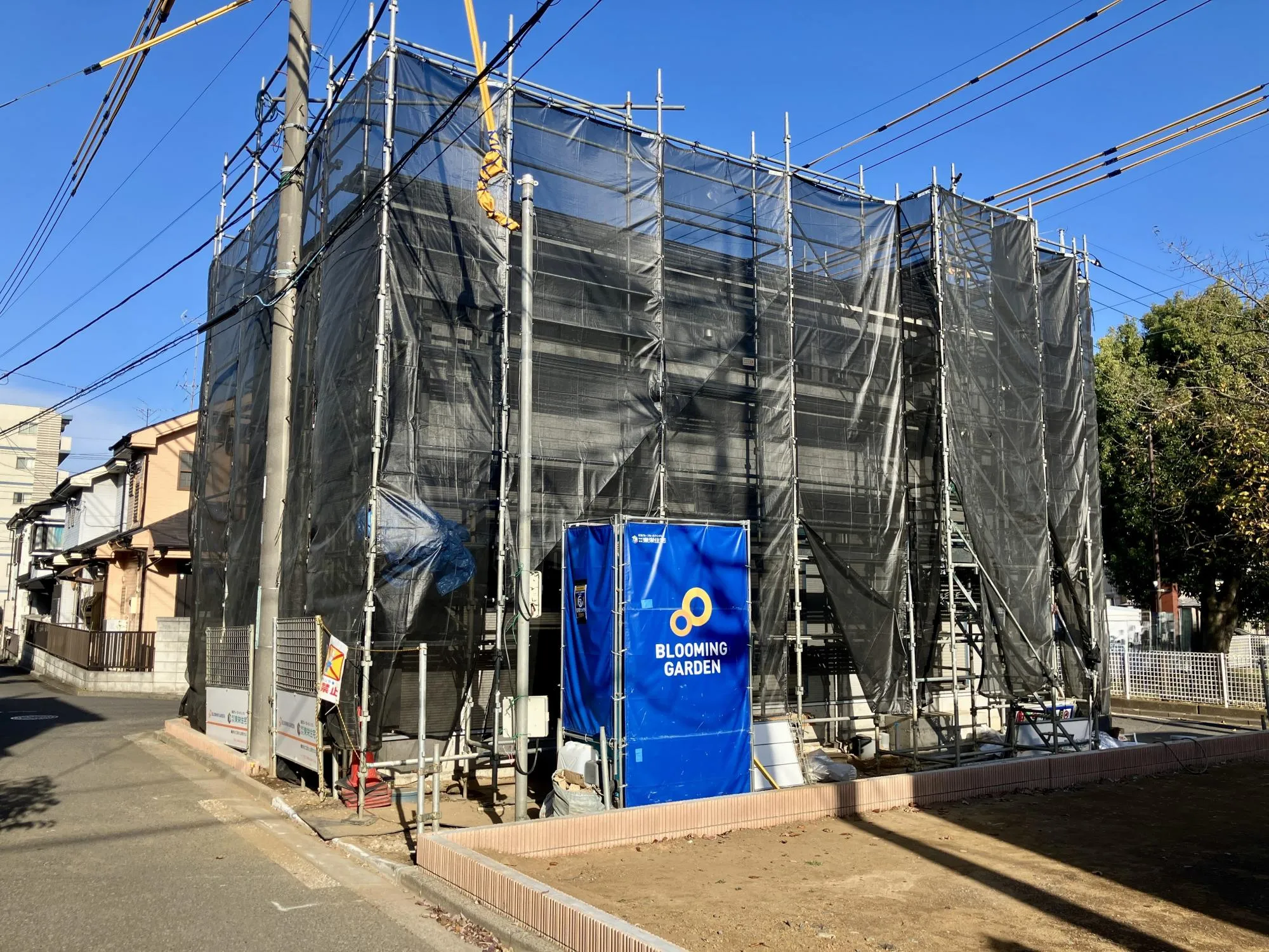 【1号棟 外観】