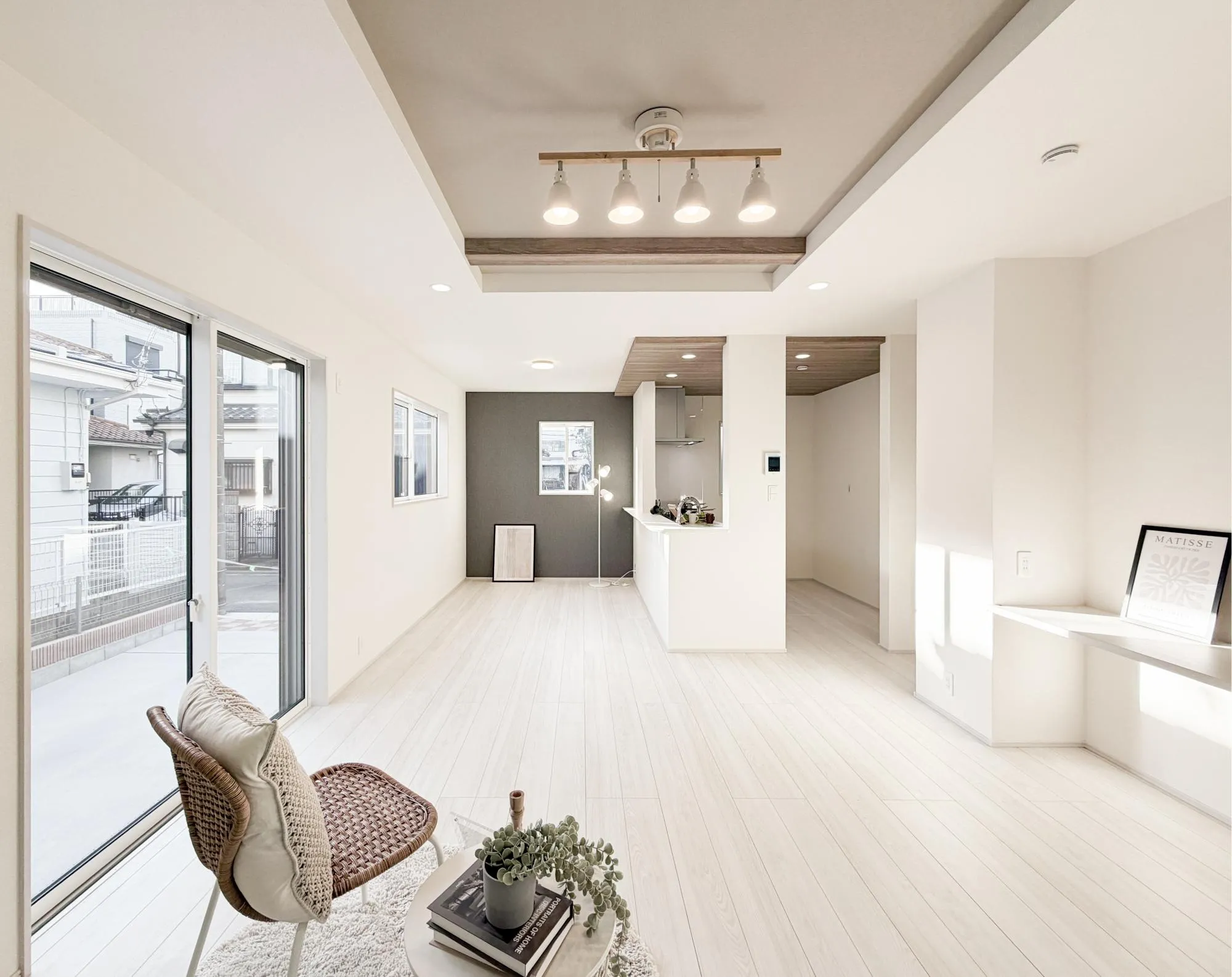 【4号棟　1階　LDK(17.5帖)】