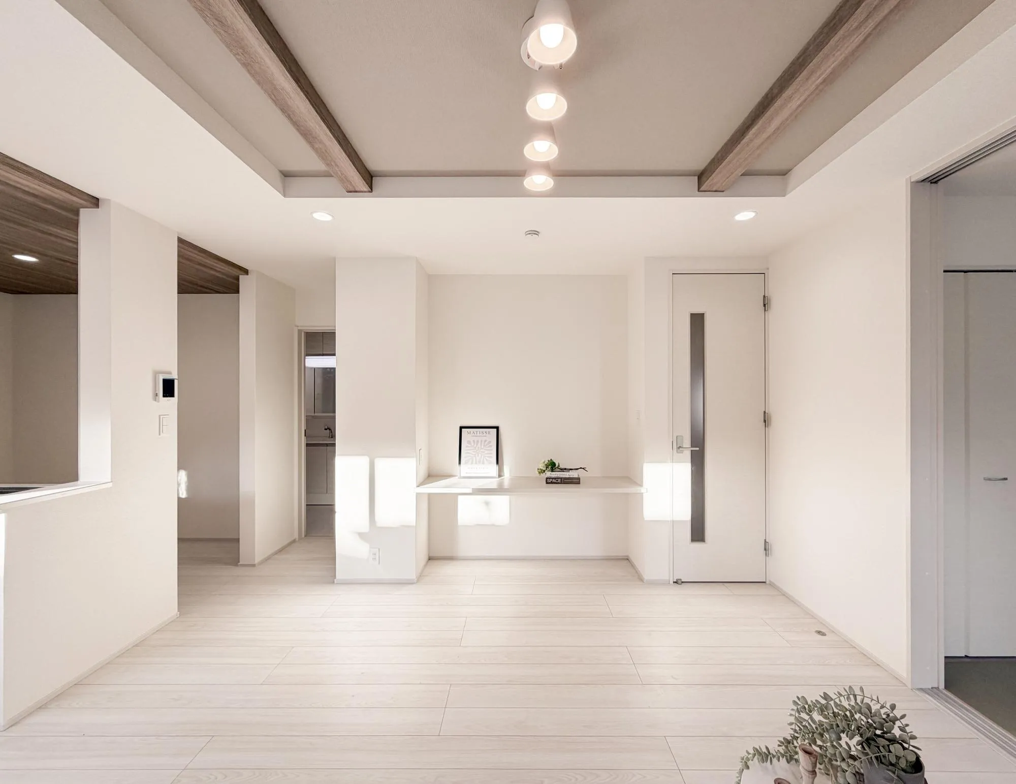 【4号棟　1階　LDK(17.5帖)】