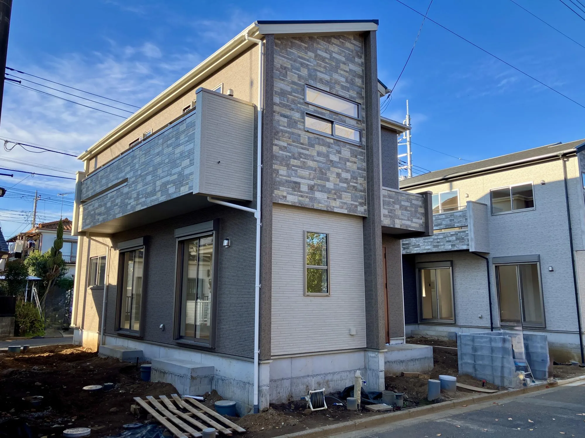 【4号棟　外観】