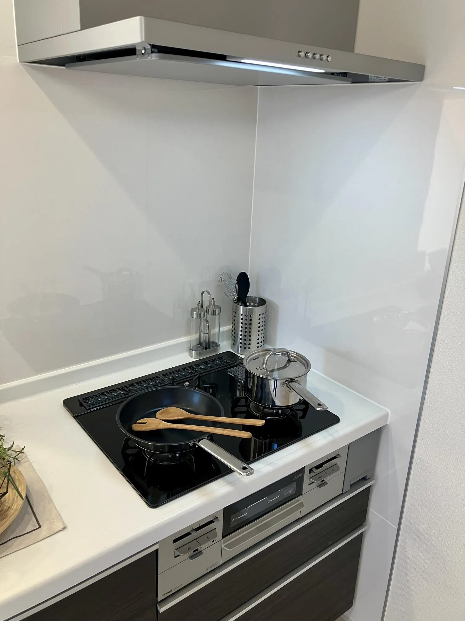 【1階　キッチン　ガスコンロ】