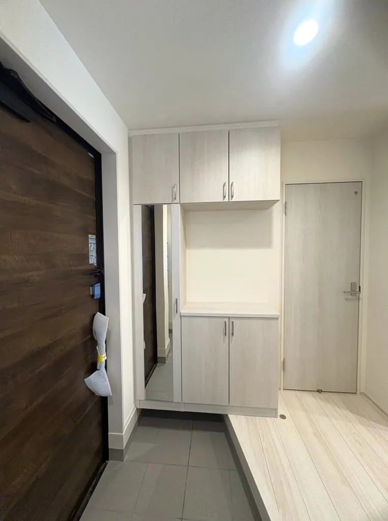 玄関とコの字型シューズクローク