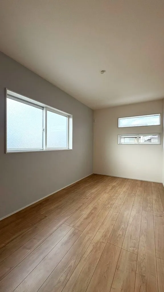 3号棟　洋室西側5.62畳②