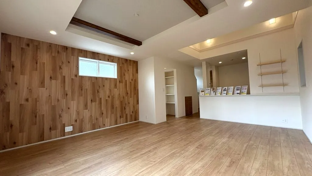 3号棟　20畳のひろびろとしたリビング!折上天井を採用!