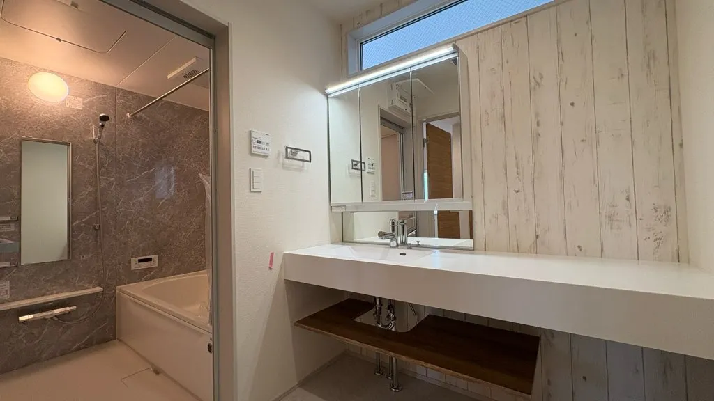 3号棟　洗面所+ユニットバス