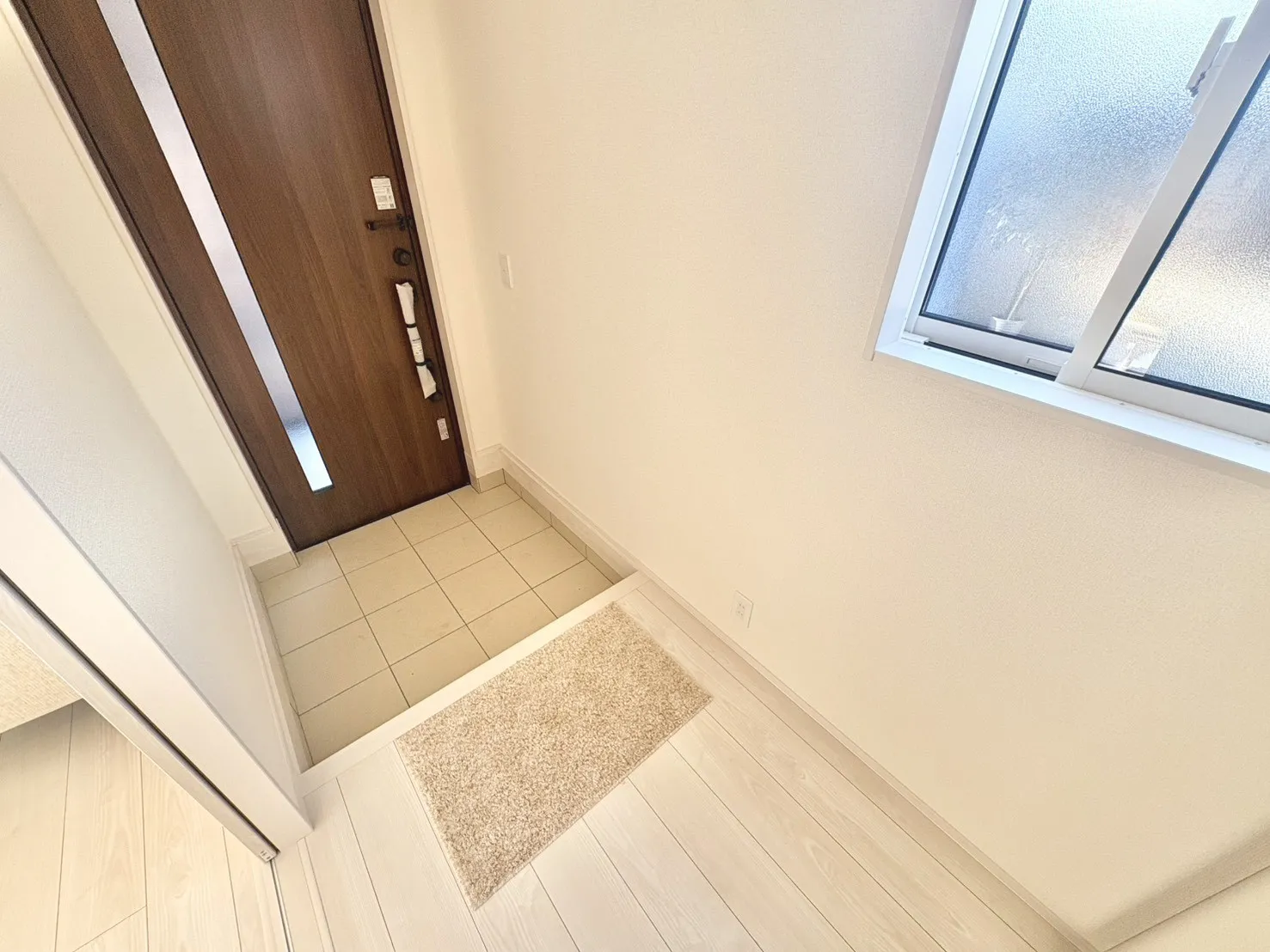 ☆1号棟　玄関☆