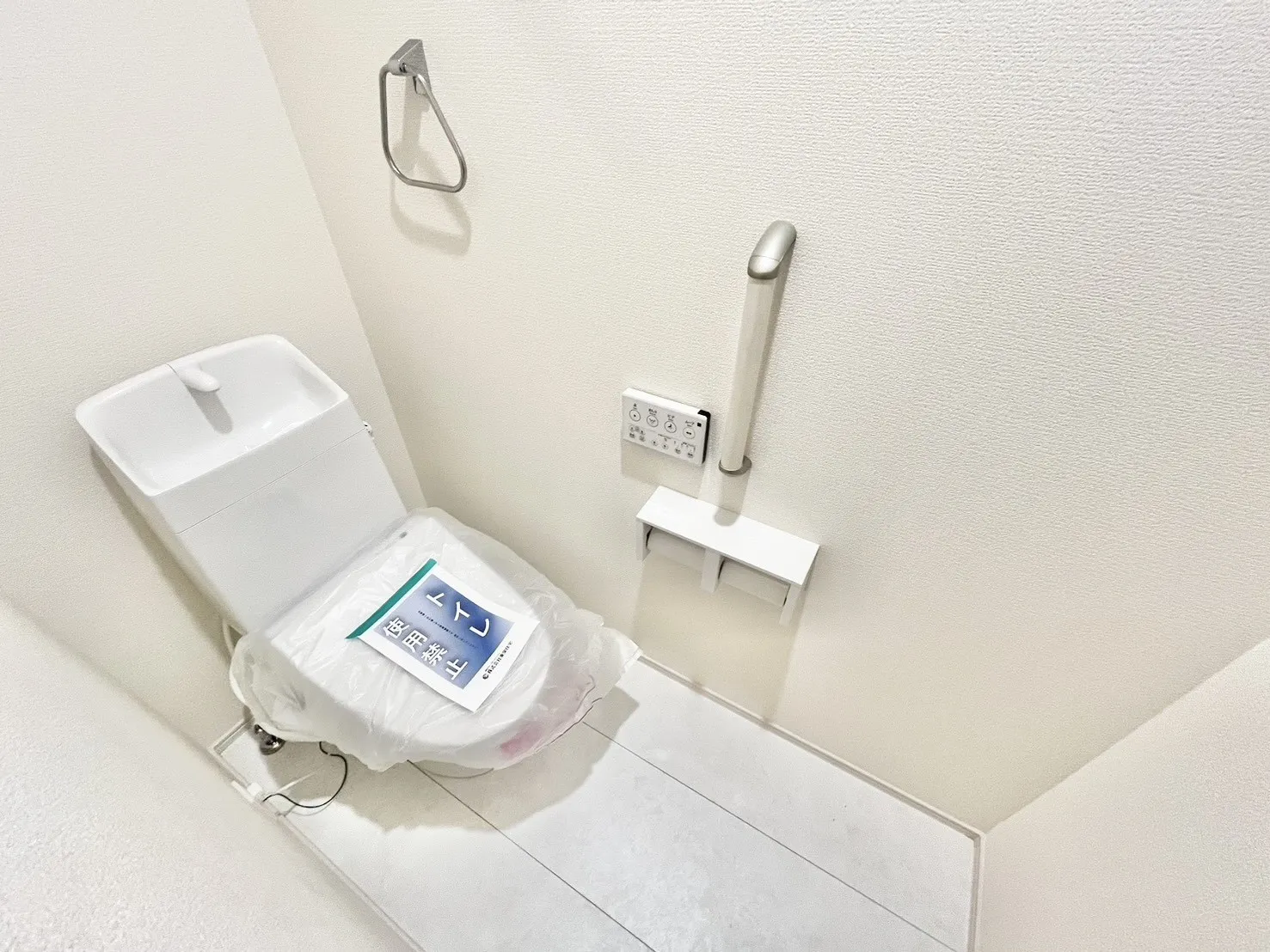 ☆2号棟　1階トイレ☆