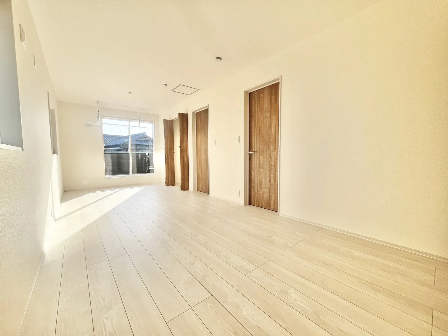 ☆2号棟　可変式間取り(6畳+5.25畳)☆