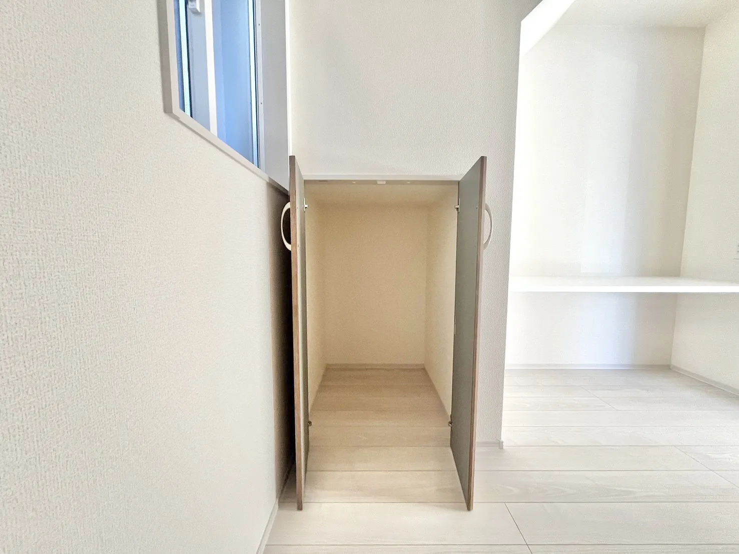 ☆2号棟　ワーキングスペース収納☆