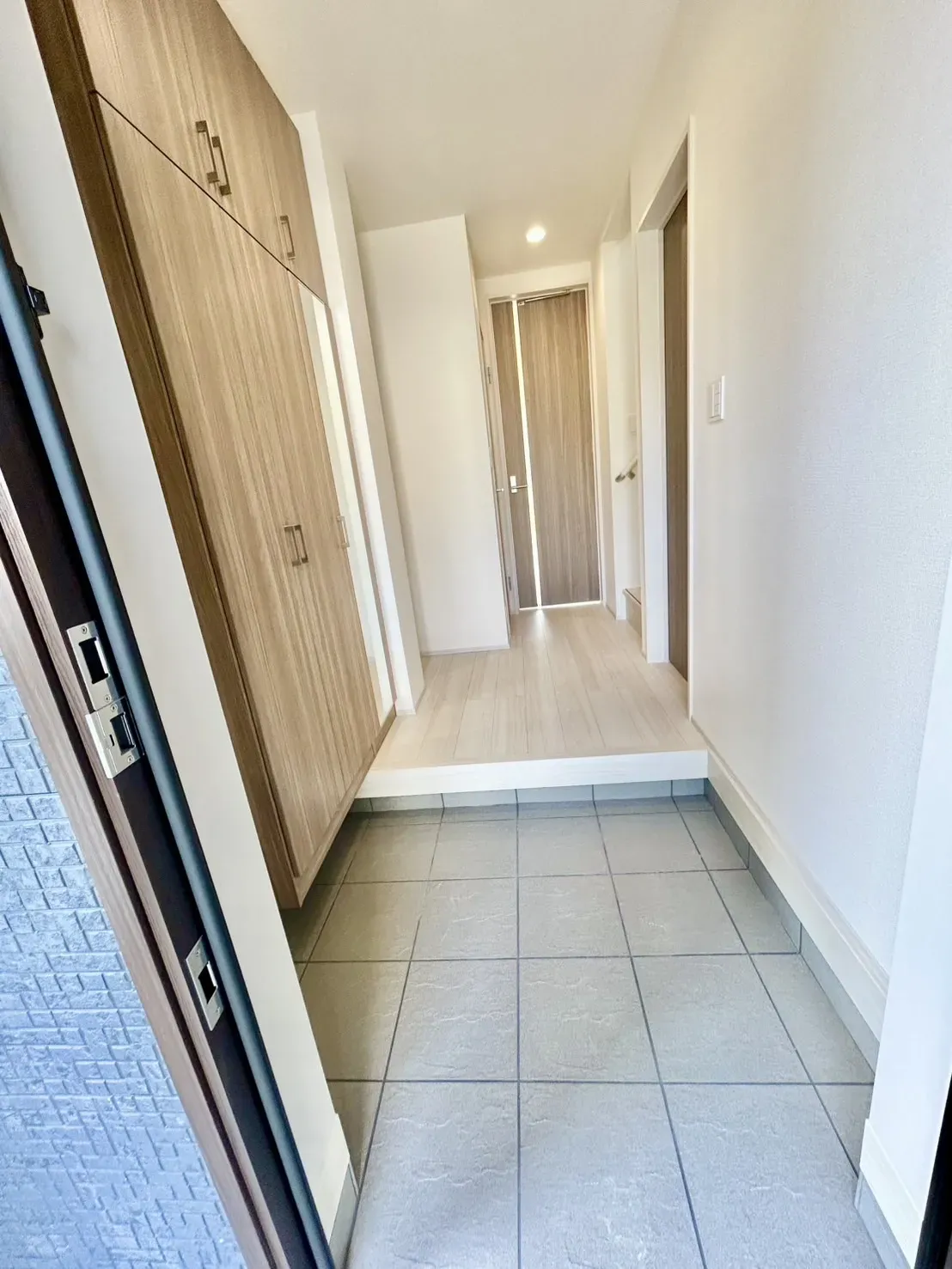 【玄関】大容量シューズボックス付き!