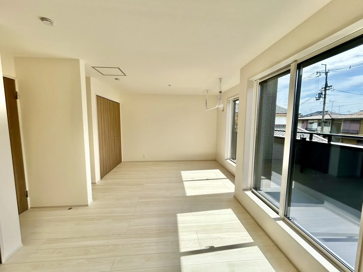 【洋室5.0帖+5.76帖】
室内物干し付き!