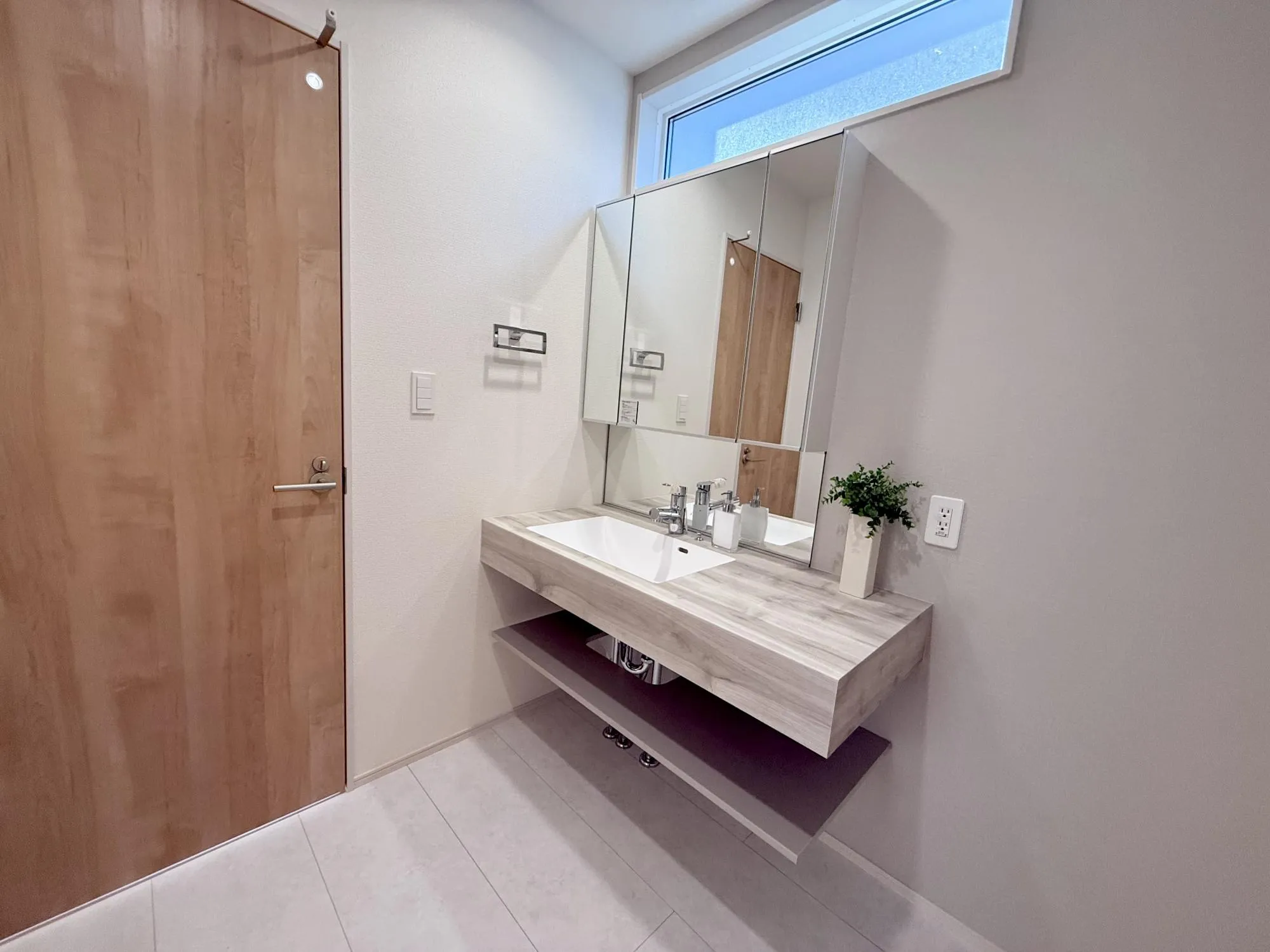 洗面台　②号棟　2025年12月撮影