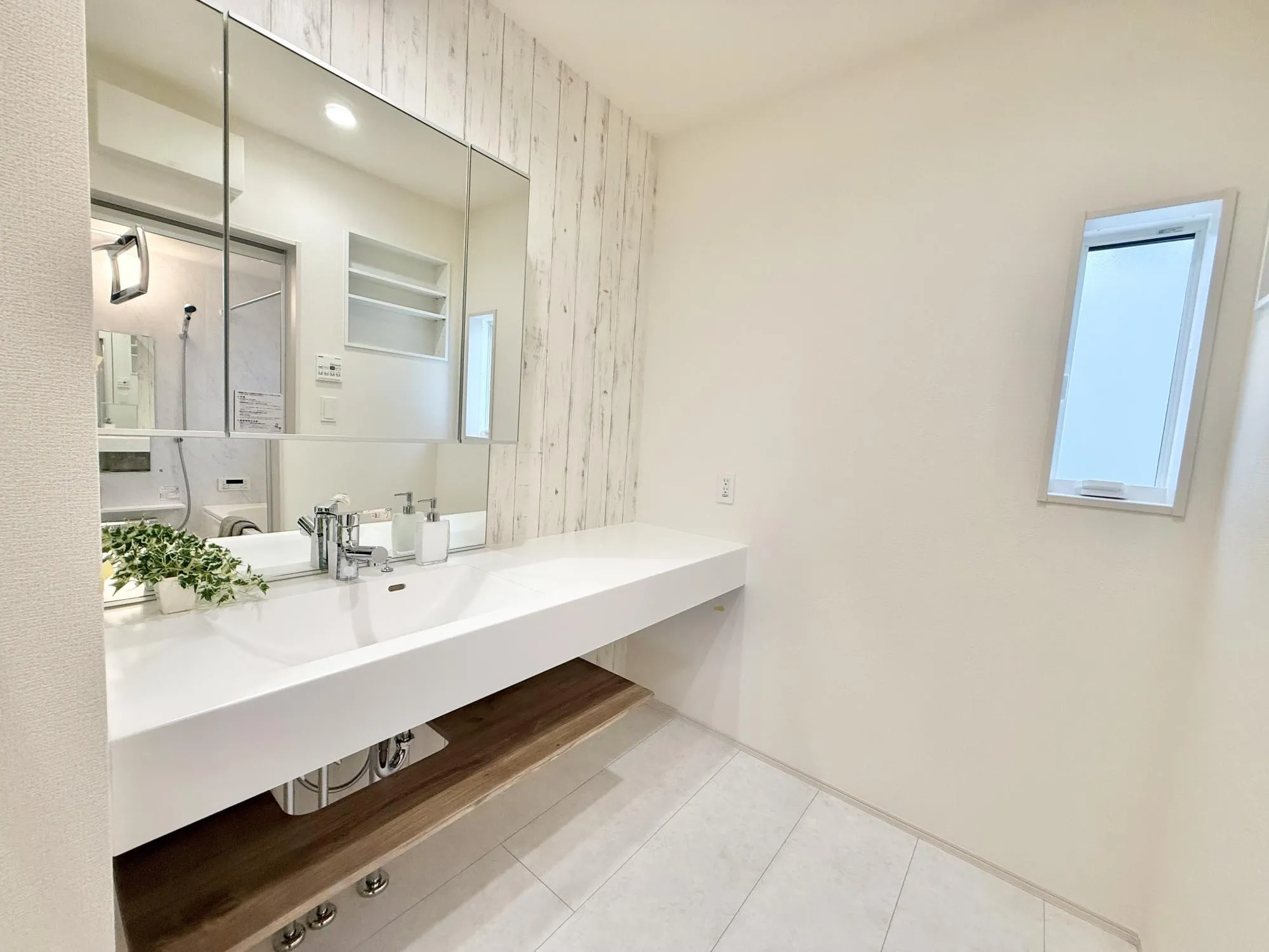 洗面台　③号棟　2025年11月撮影