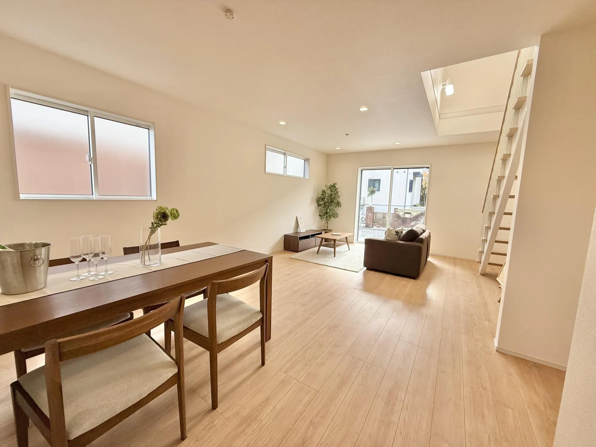 リビング　③号棟　2025年11月撮影