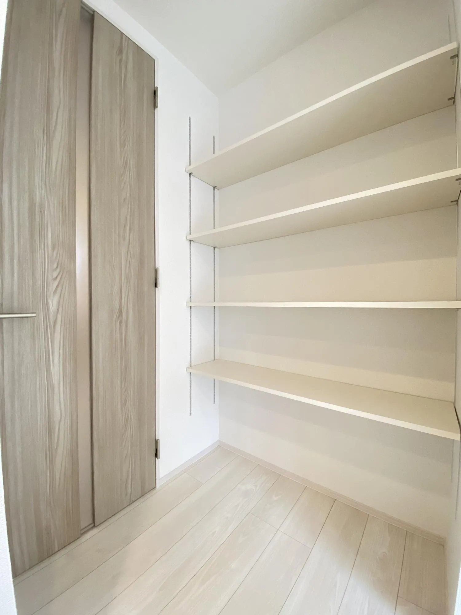 【3号棟】LDK(20.5J)