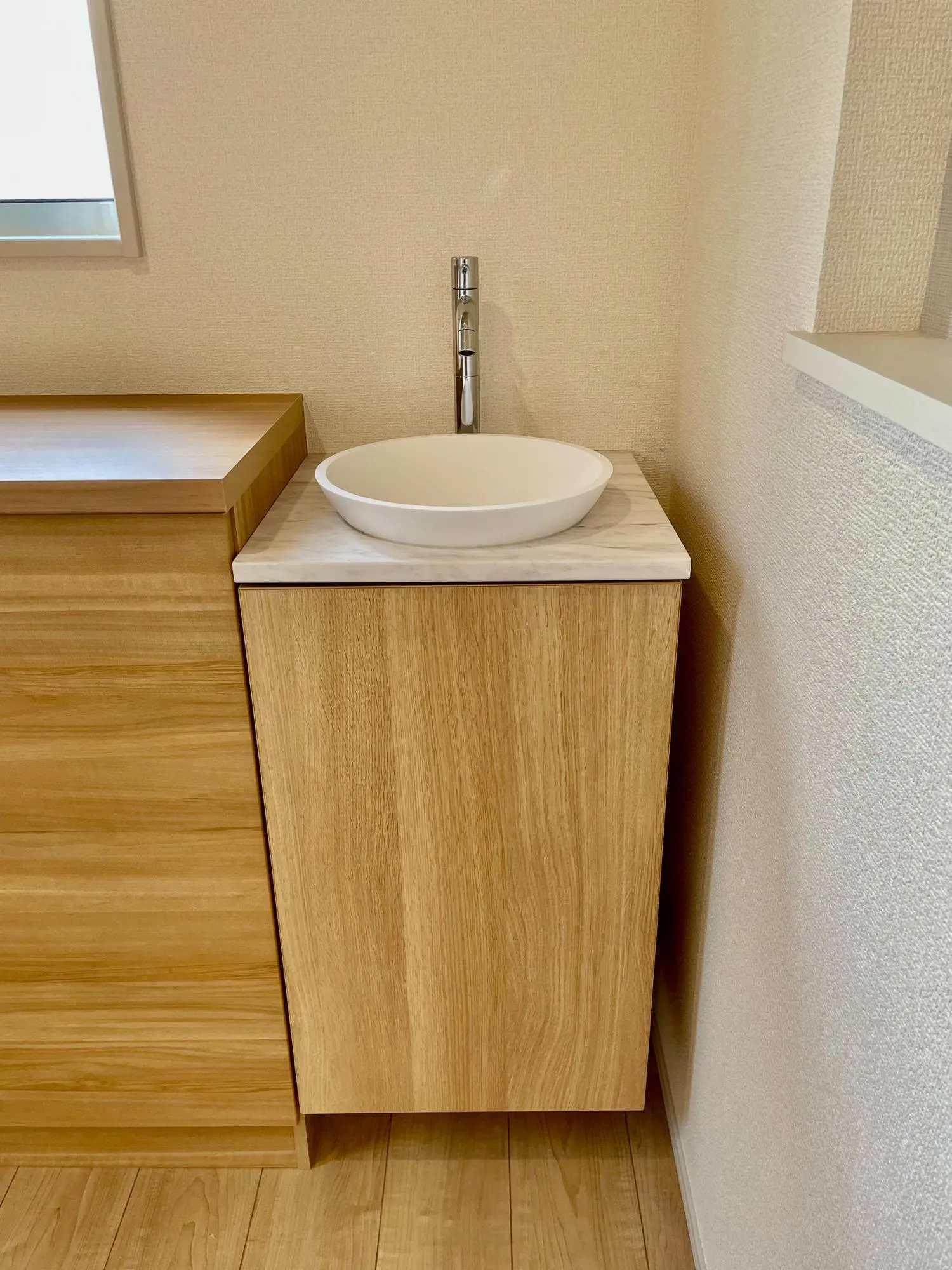 【1号棟 1階 玄関】