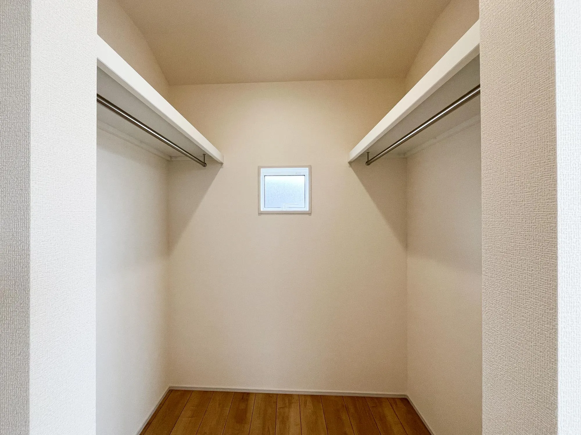 【1号棟 2階 洋室(6.21帖)】