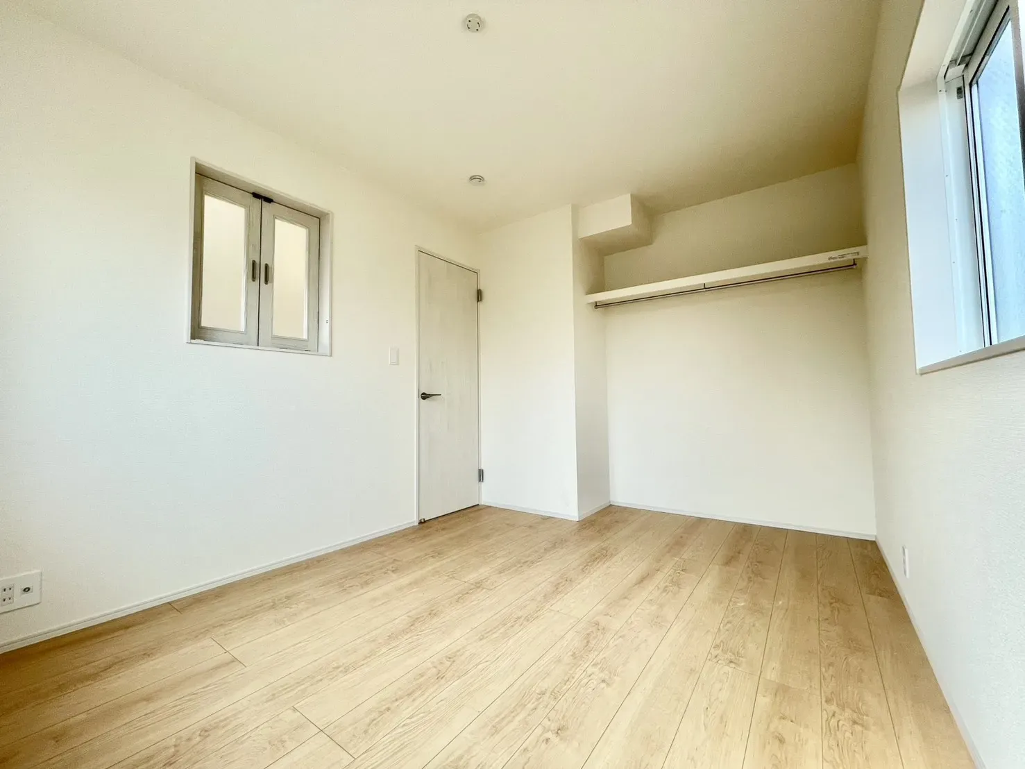 【洋室:5.25帖】