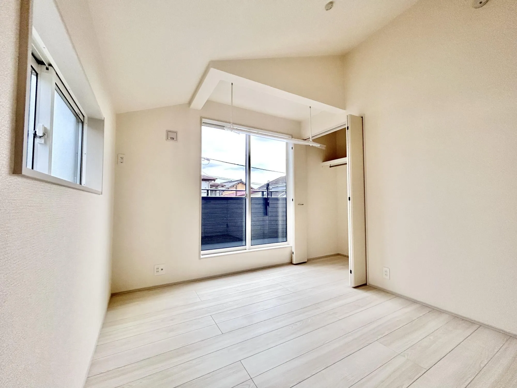 【洋室③】5.25帖