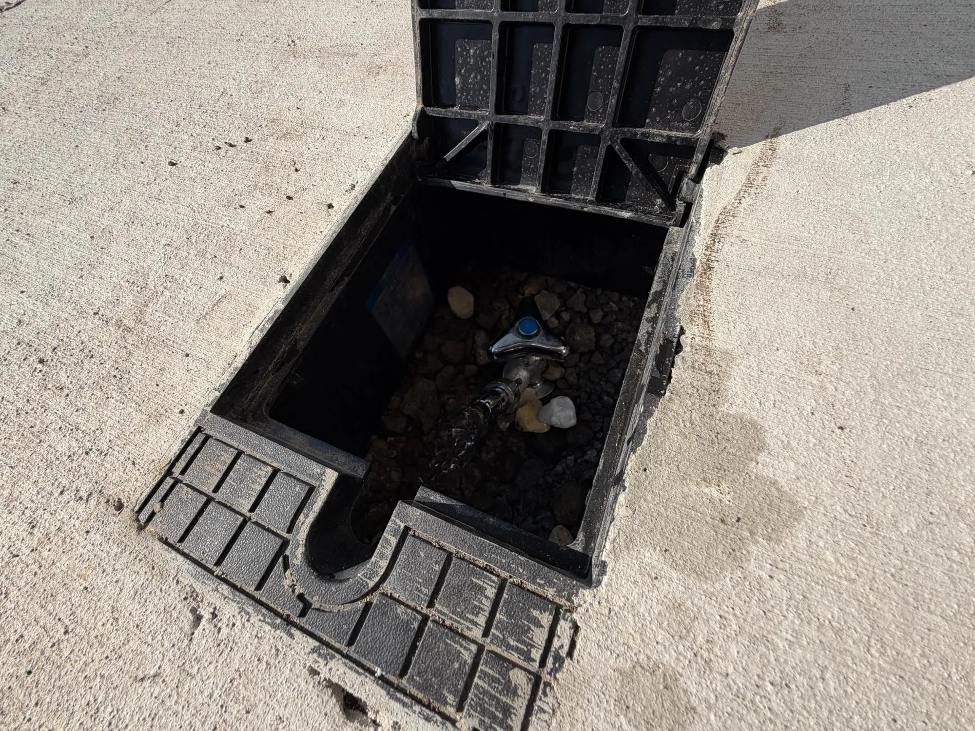 【1号棟】散水栓