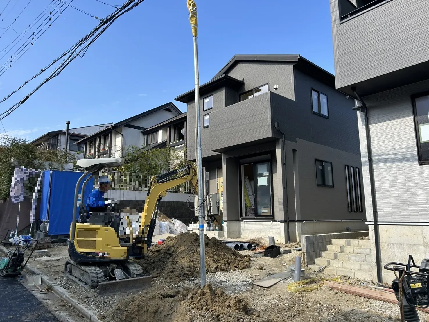 【販売現地】①号棟外観
2025.11.21撮影