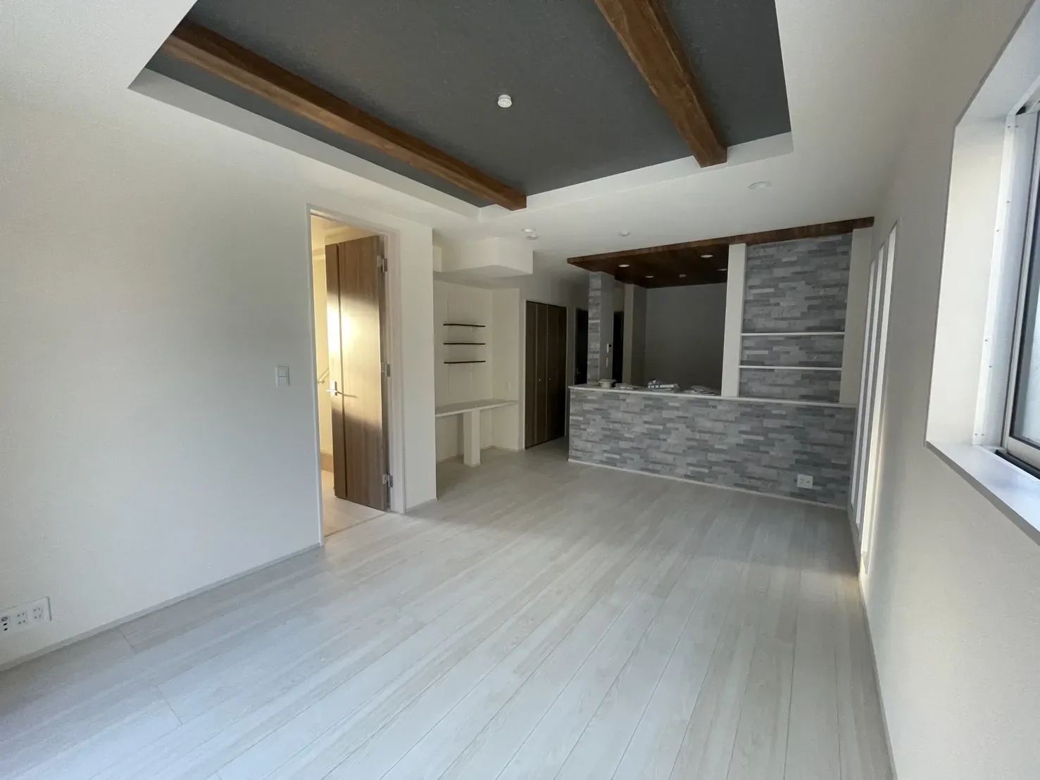 【①号棟LDK15.875帖】