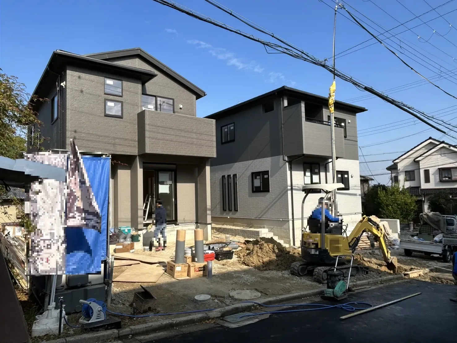 【販売現地】2025.11.21撮影
左①号棟、右②号棟