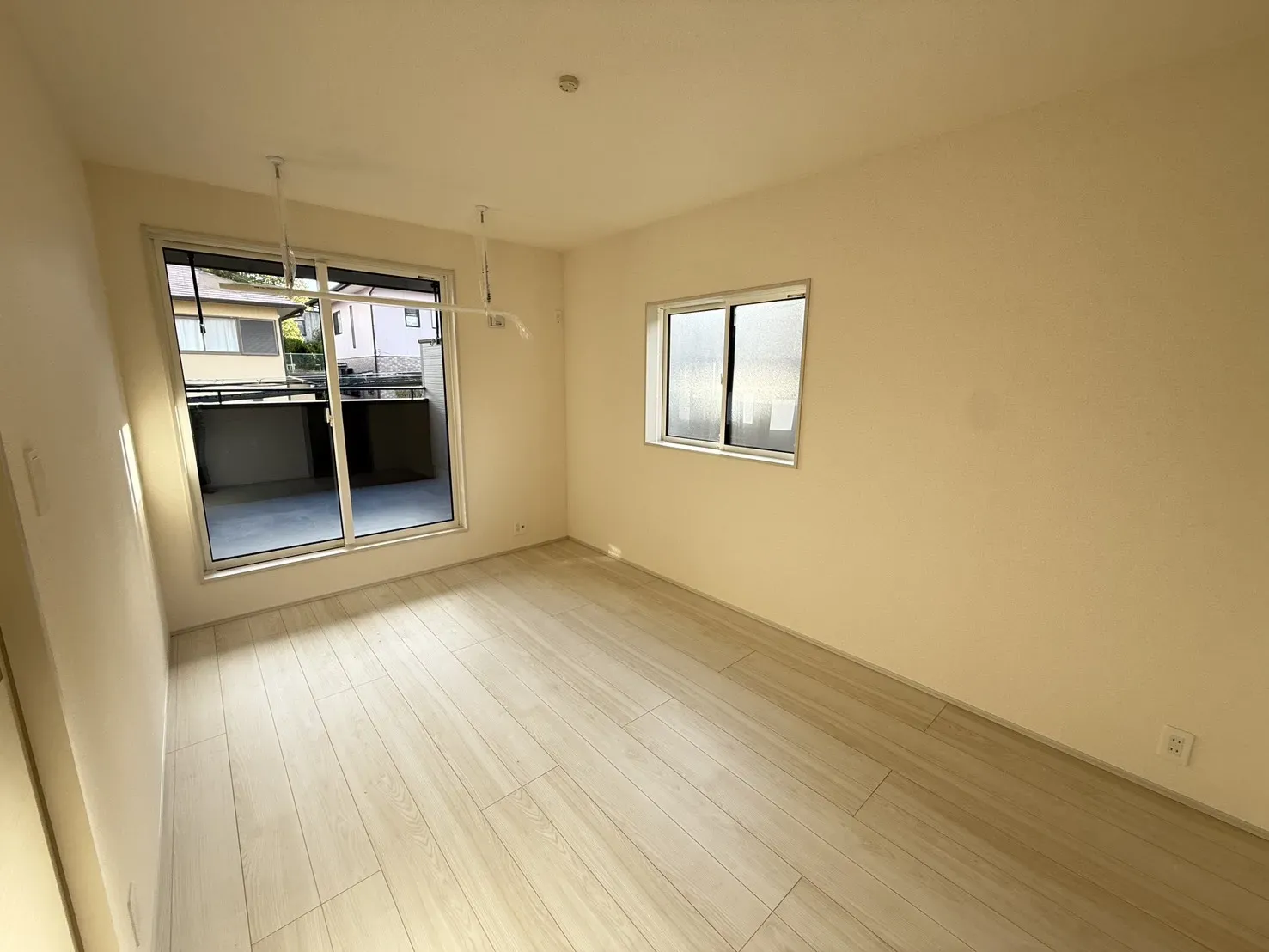 【6.75帖洋室】
室内物干し付!