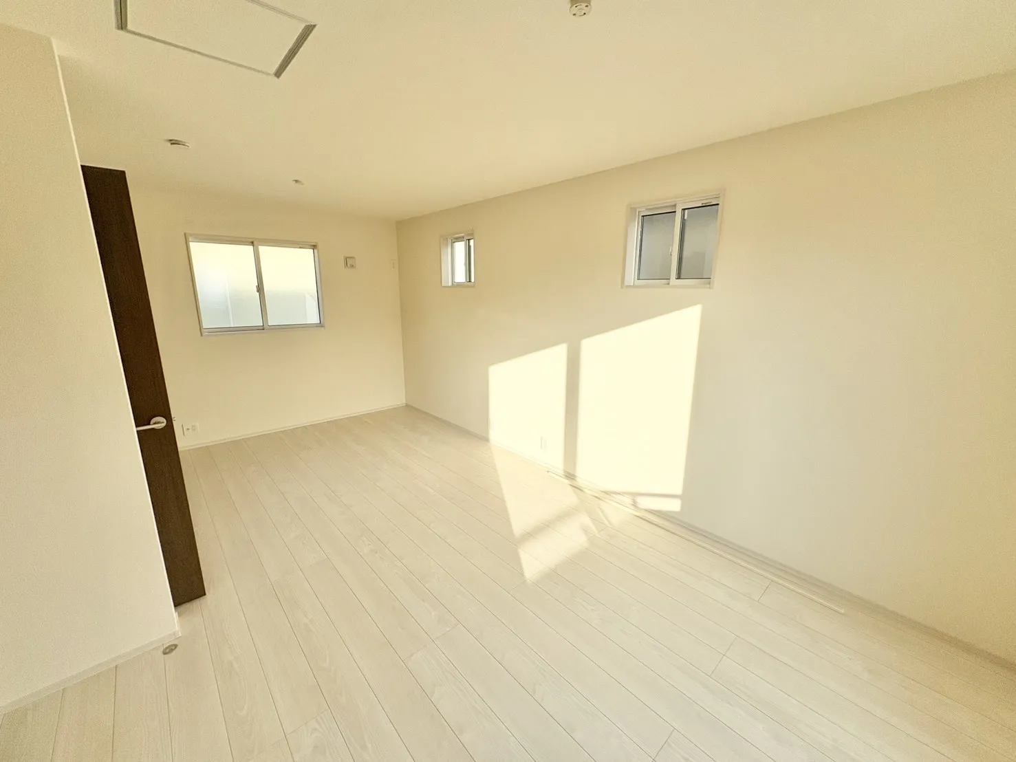 ☆1号棟　可変式間取り(5.16畳+5.25畳)☆