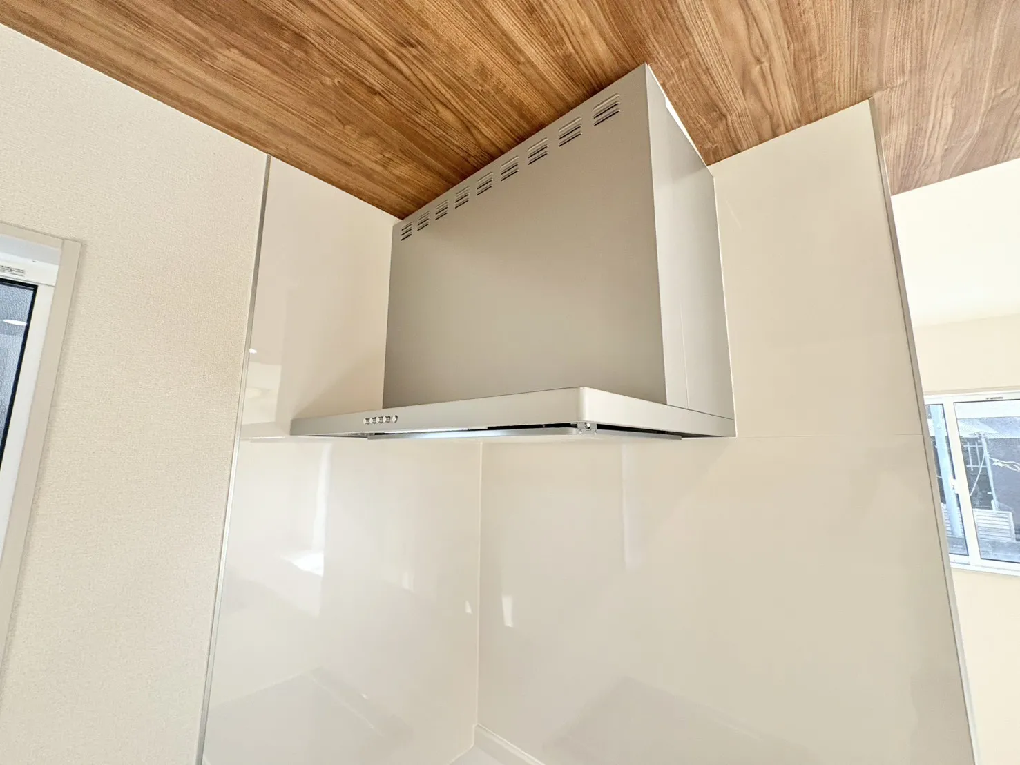 ☆1号棟　薄型レンジフード☆