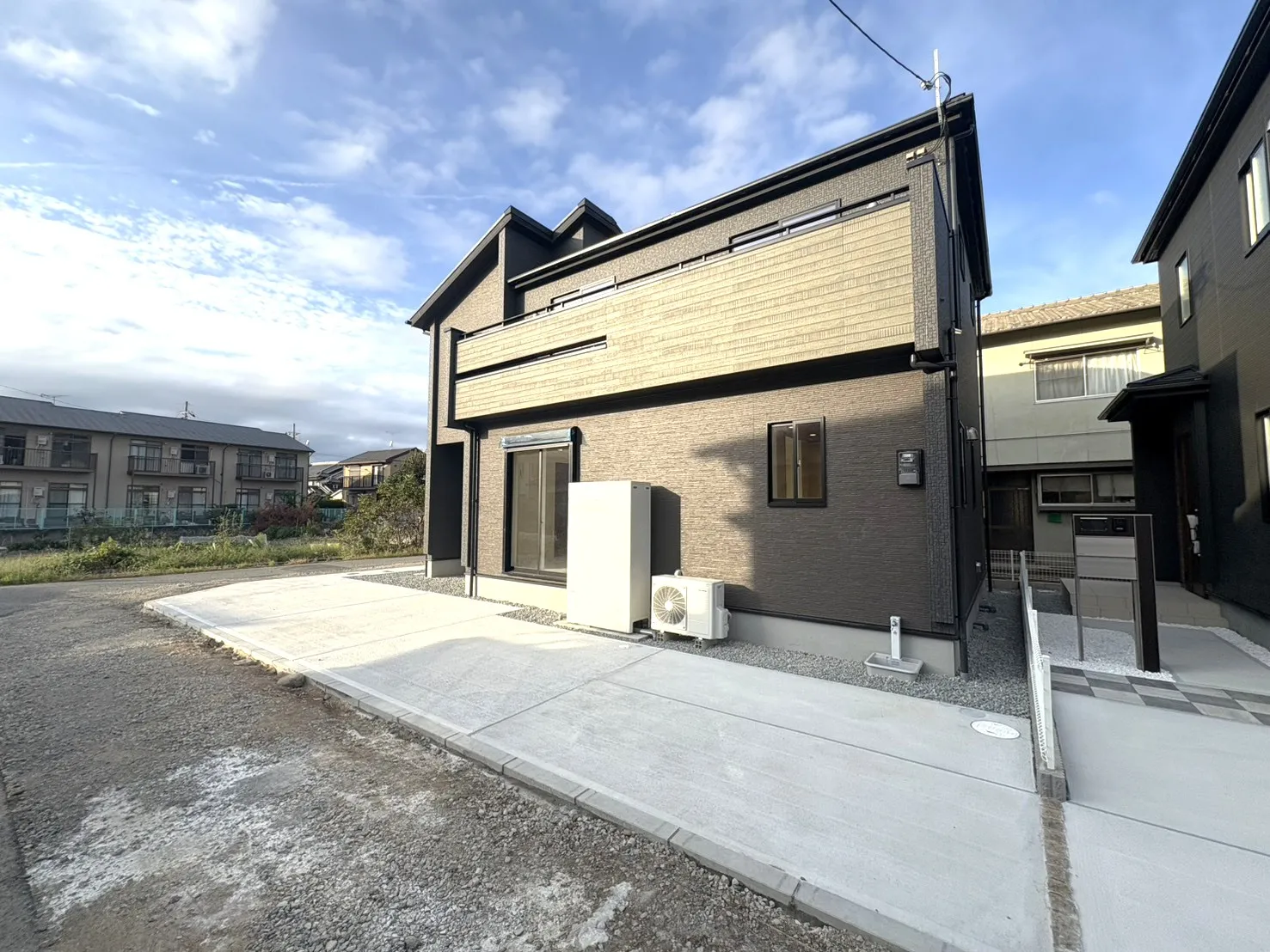 ☆1号棟　建物外観☆