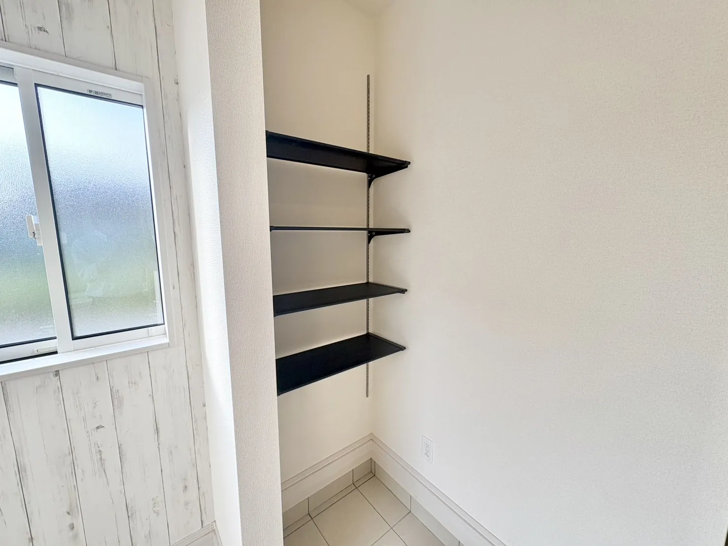 ☆1号棟　玄関収納☆