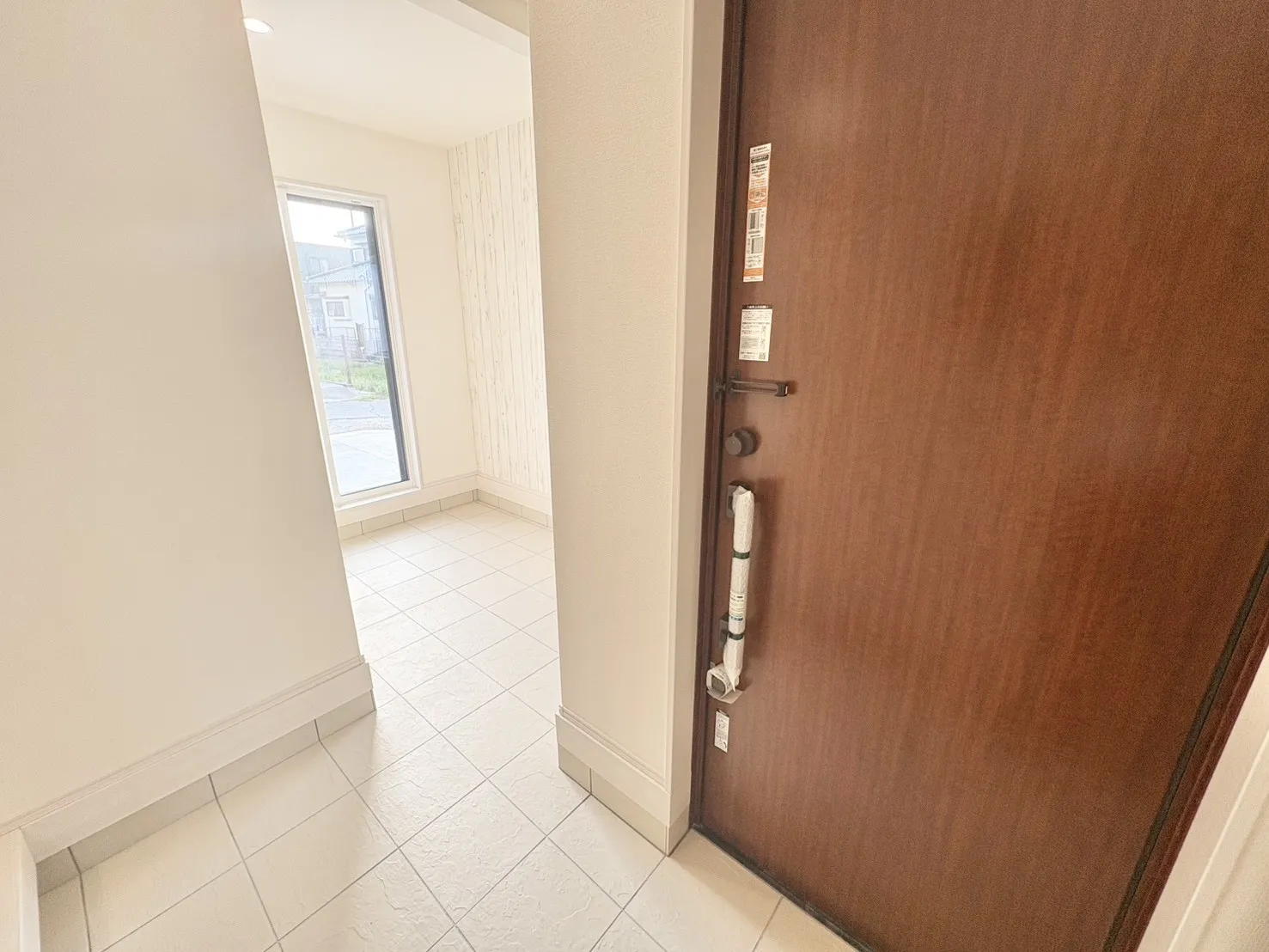 ☆1号棟　玄関☆