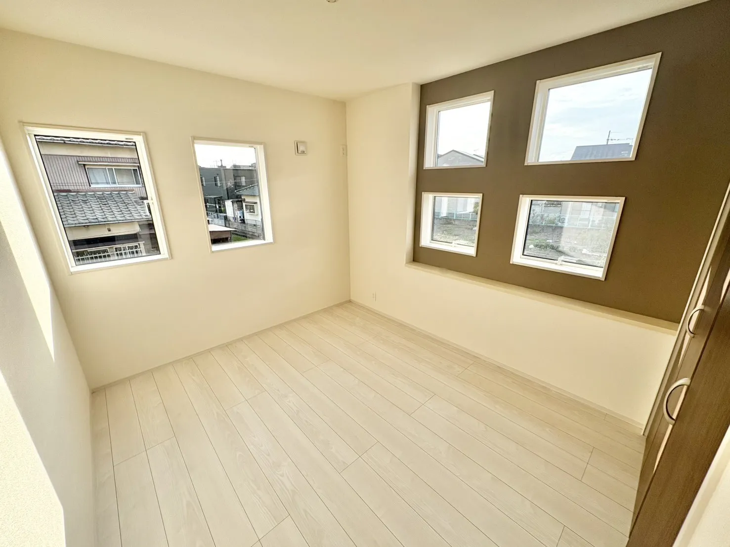 ☆1号棟　5.5畳洋室☆