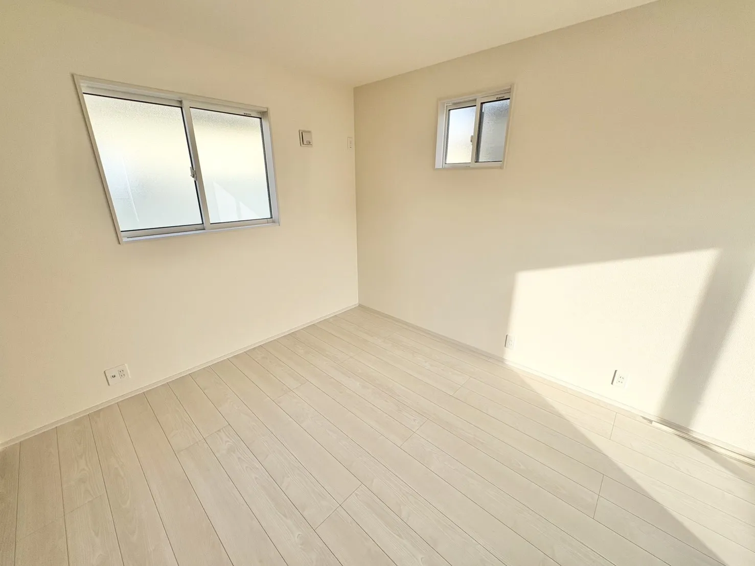 ☆1号棟　5.16畳洋室☆