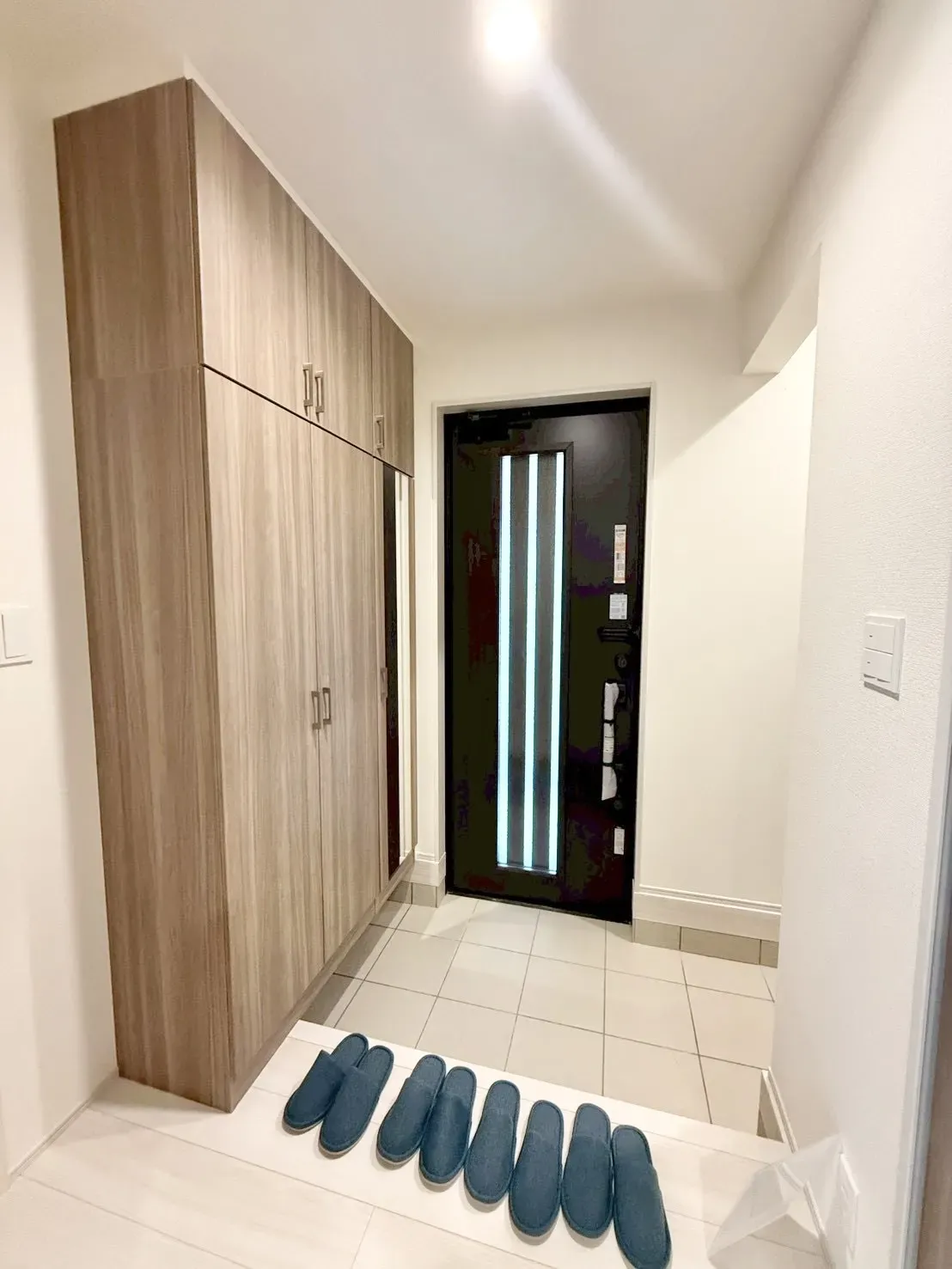 【玄関 | 1号棟】