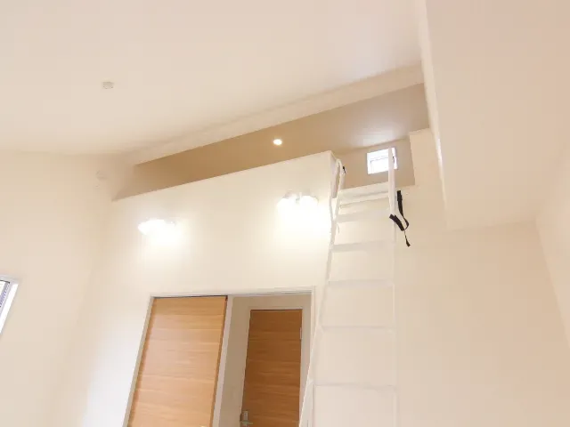 洋室6.75帖ロフト　1号棟