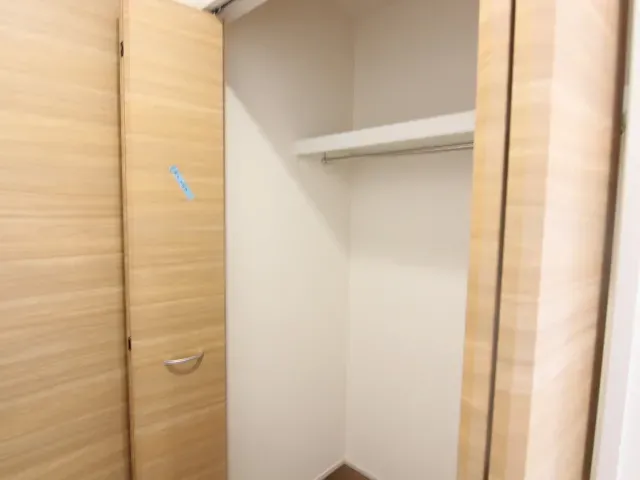 洋室4.5帖/4.5帖クローゼット　2号棟