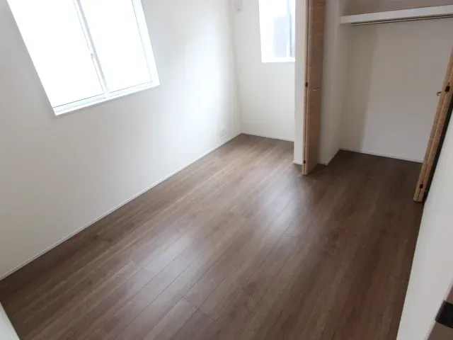 洋室5.5帖　2号棟