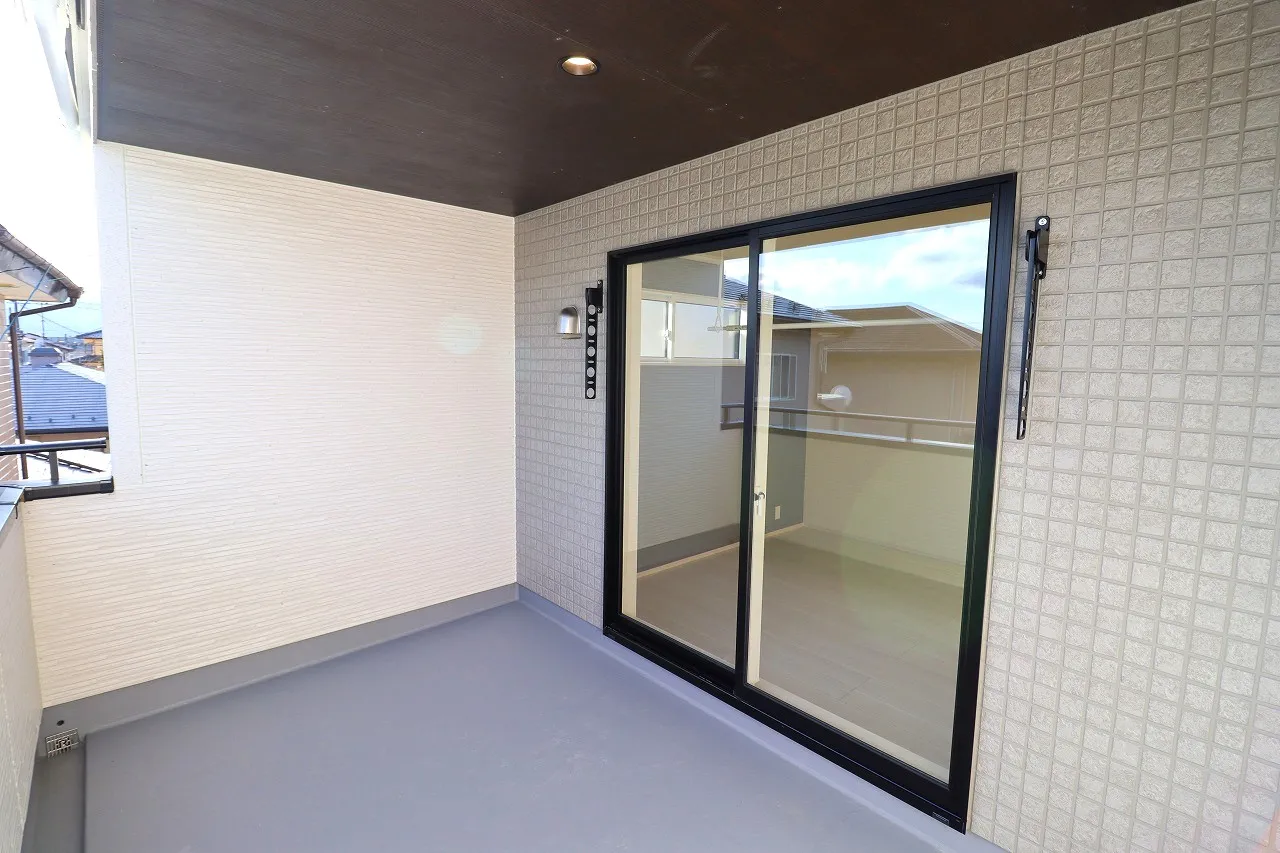 【3号棟インナーバルコニー】