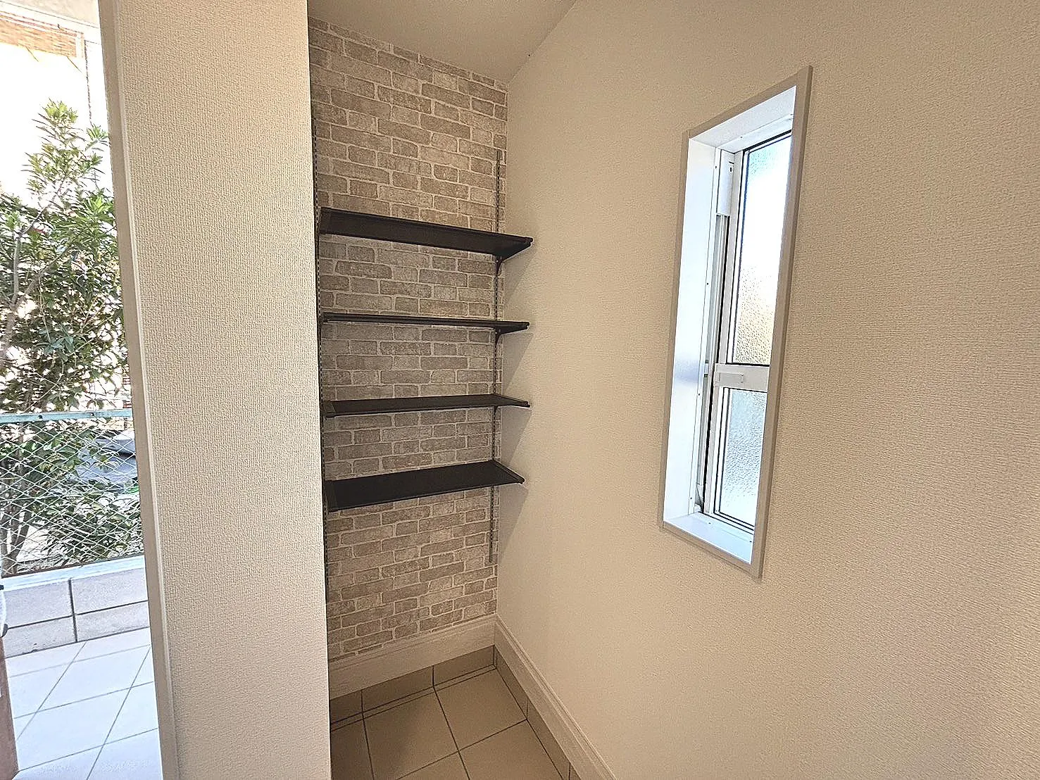 可動棚4段、土間収納!