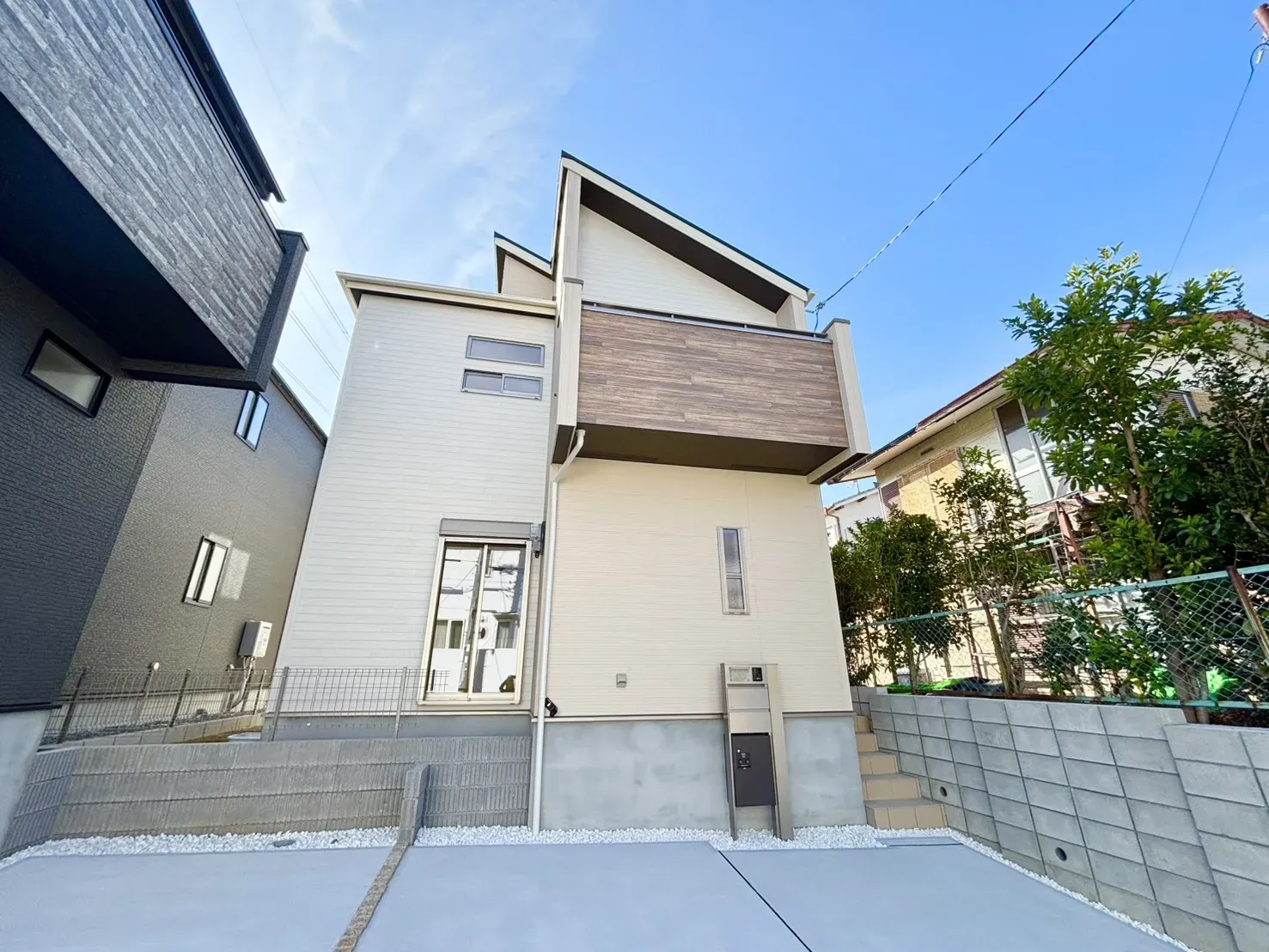 完成しました!「設備充実の長期優良住宅」、いつでもご見学可能です!