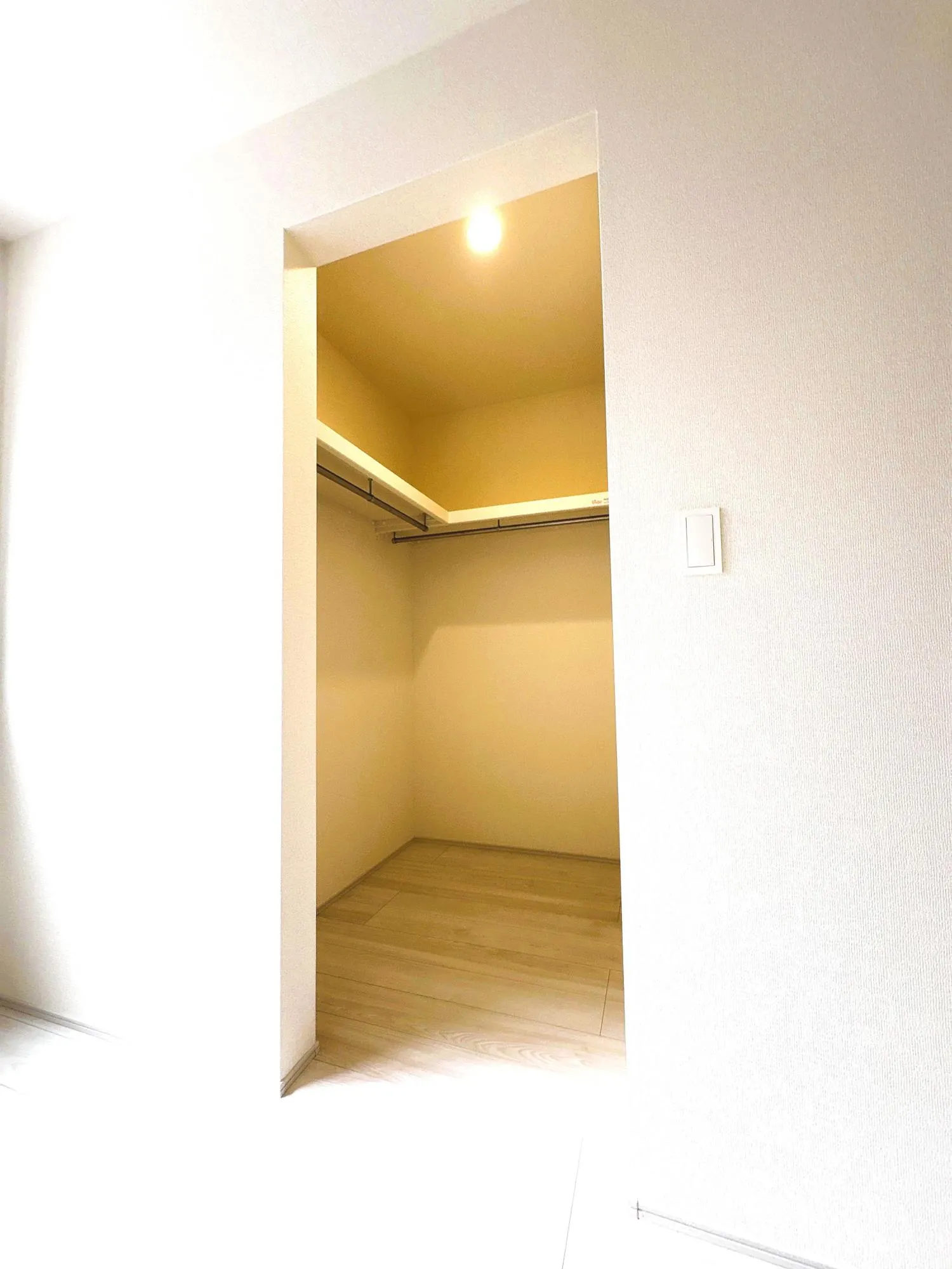 1号棟 ウォークインクローゼット