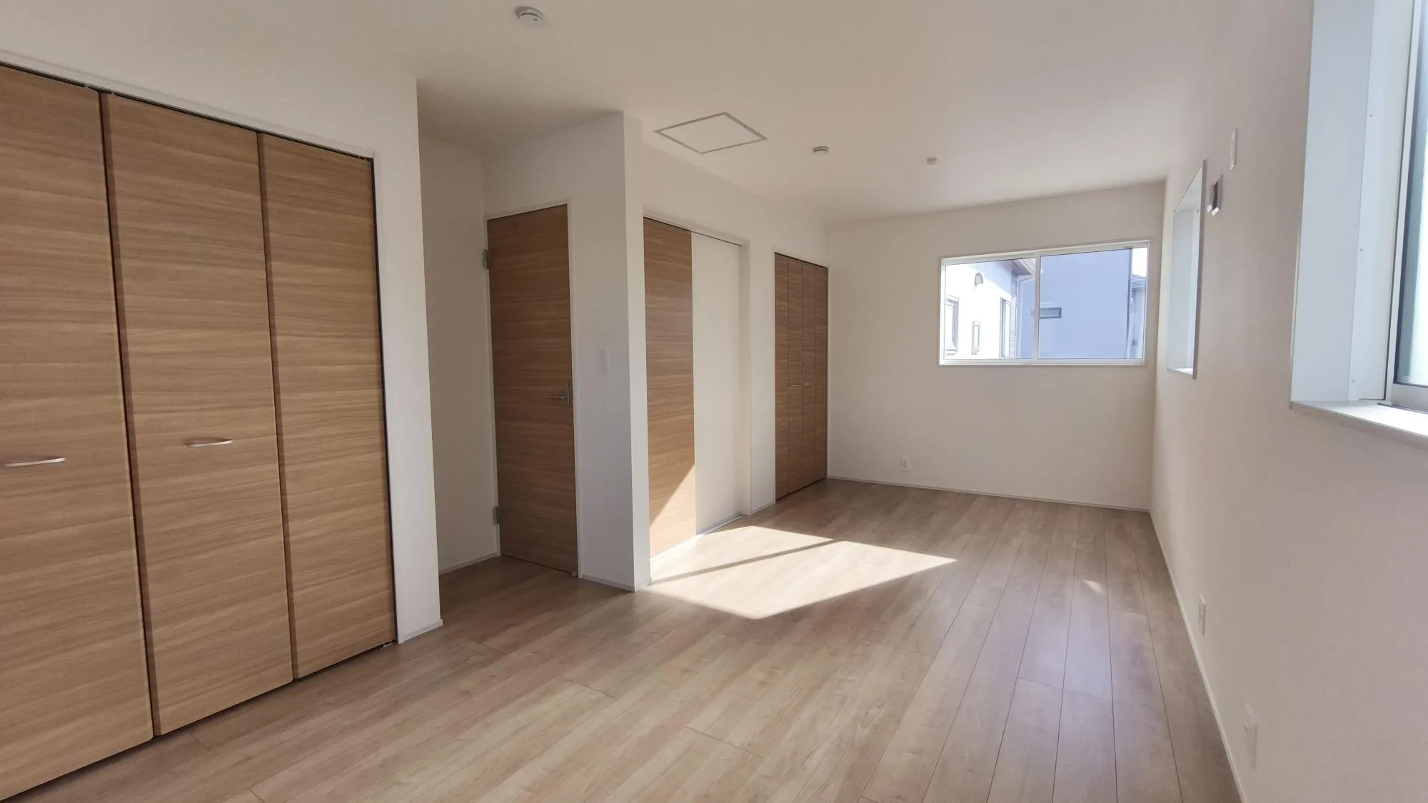 5.0帖+5.25帖洋室