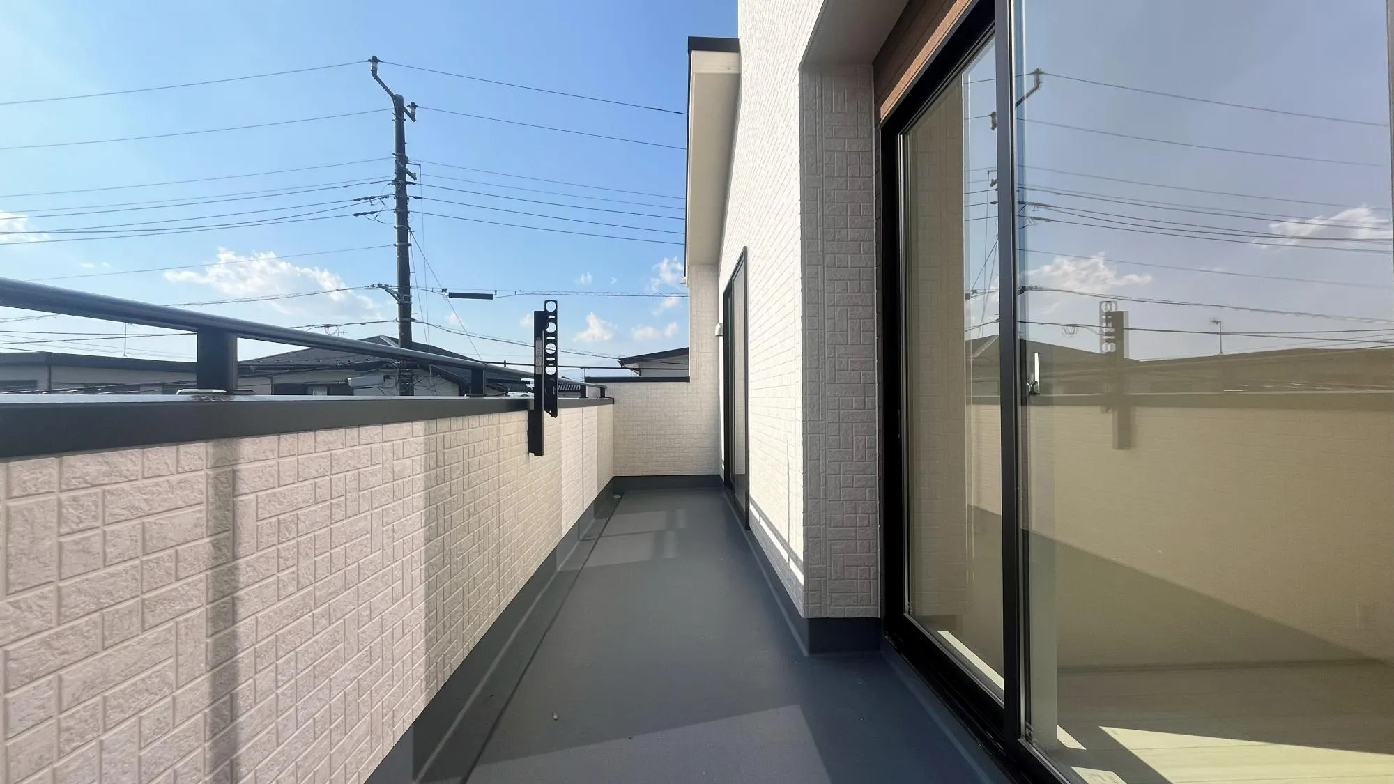 陽当たり良好なバルコニー