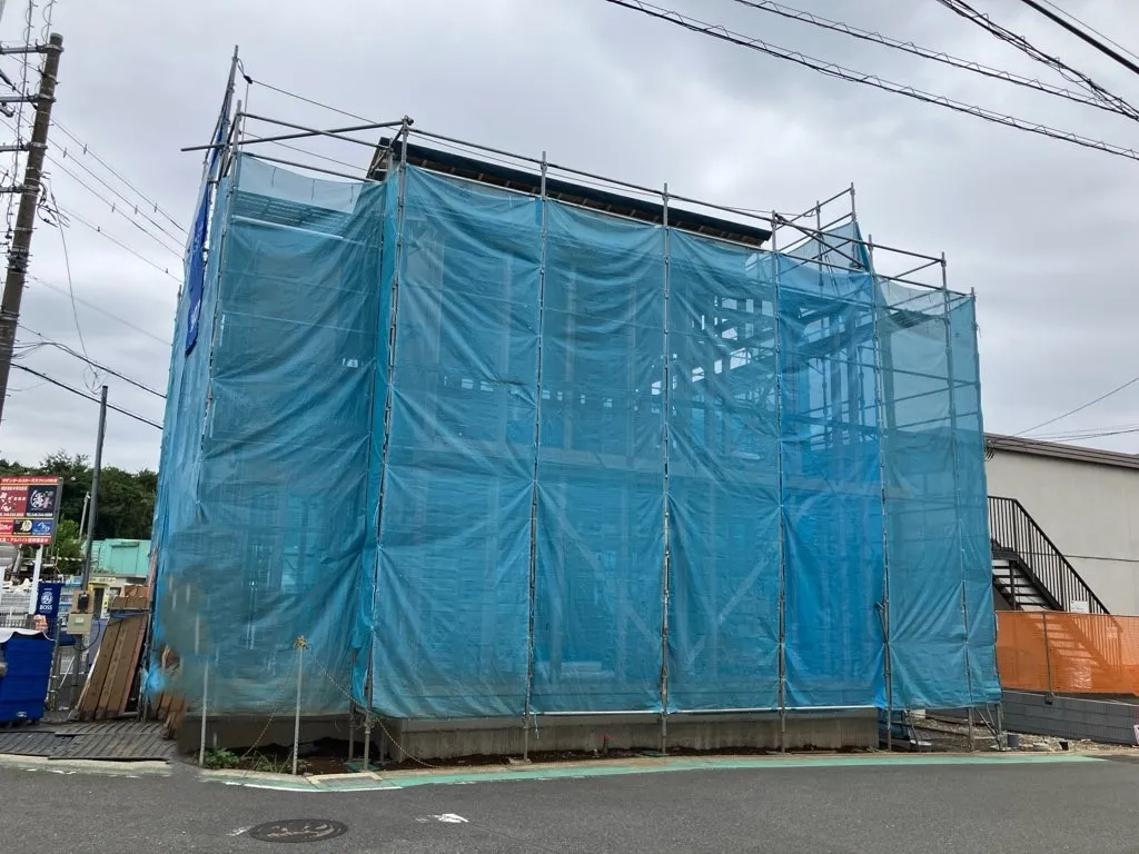 1号棟:カースペース3台!
2号棟:カースペース2台!