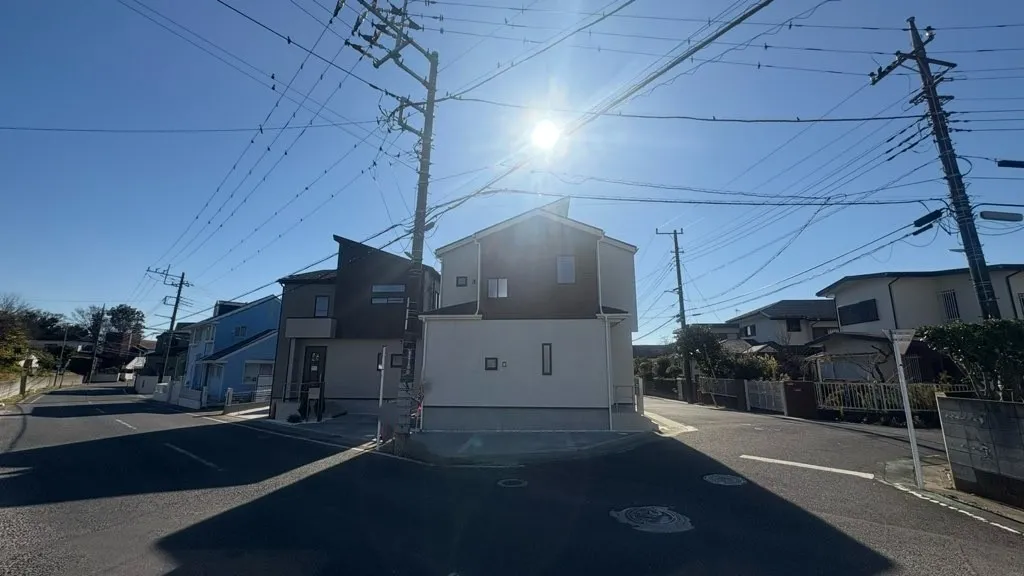 2面角地　約5.9m公道　約8.8m公道