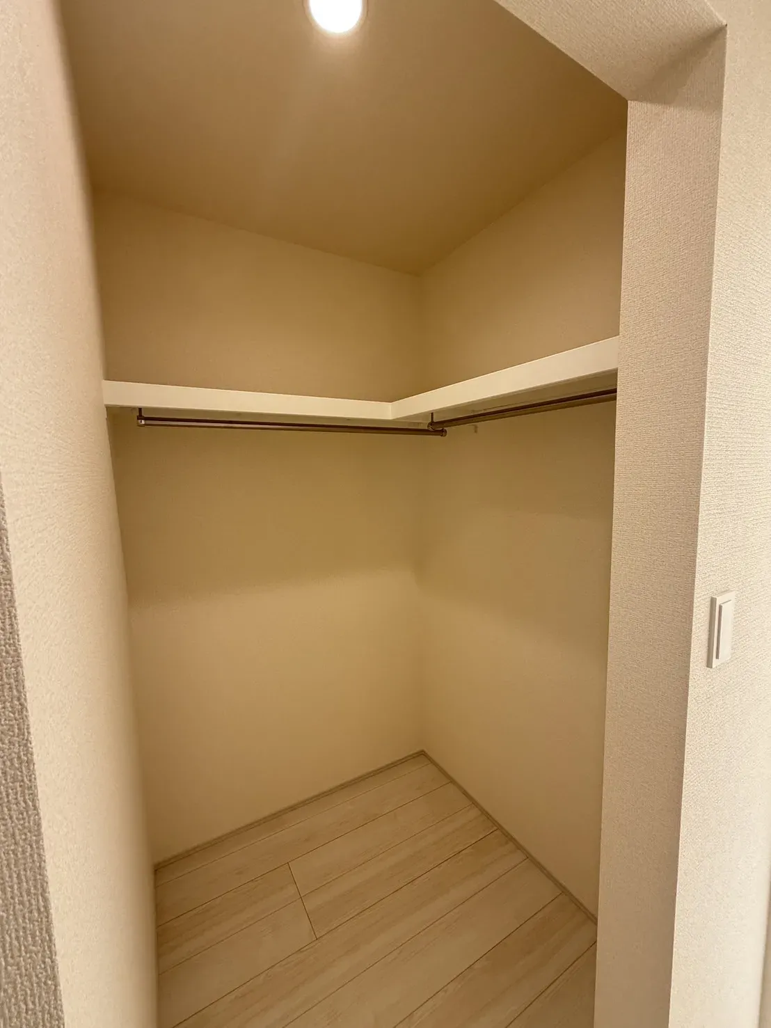 【①号棟ファミリークローク】