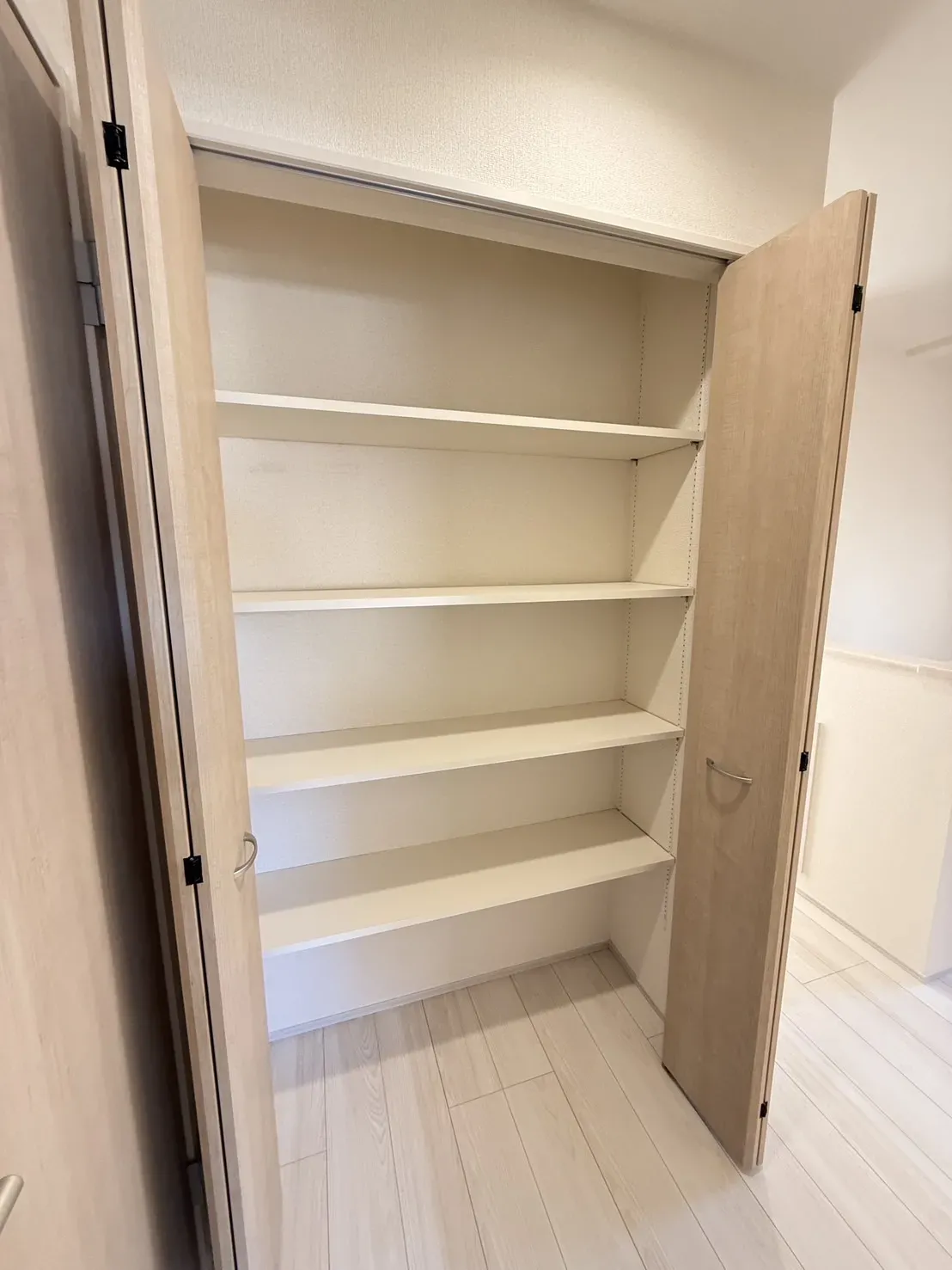 【①号棟収納】