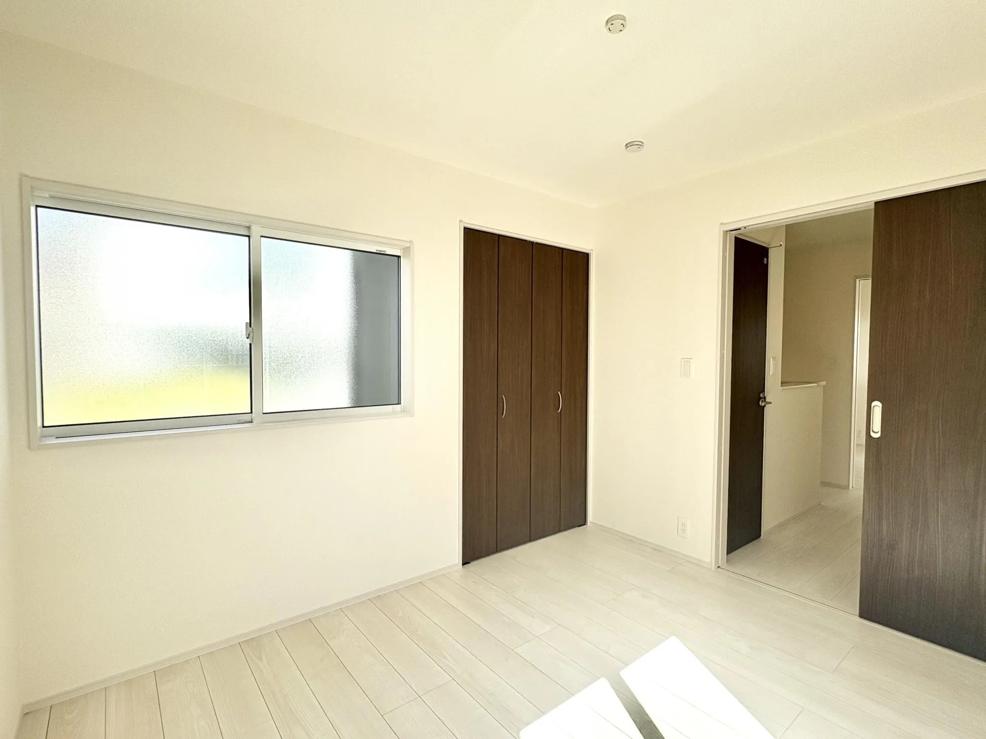 【洋室(5.25帖)】